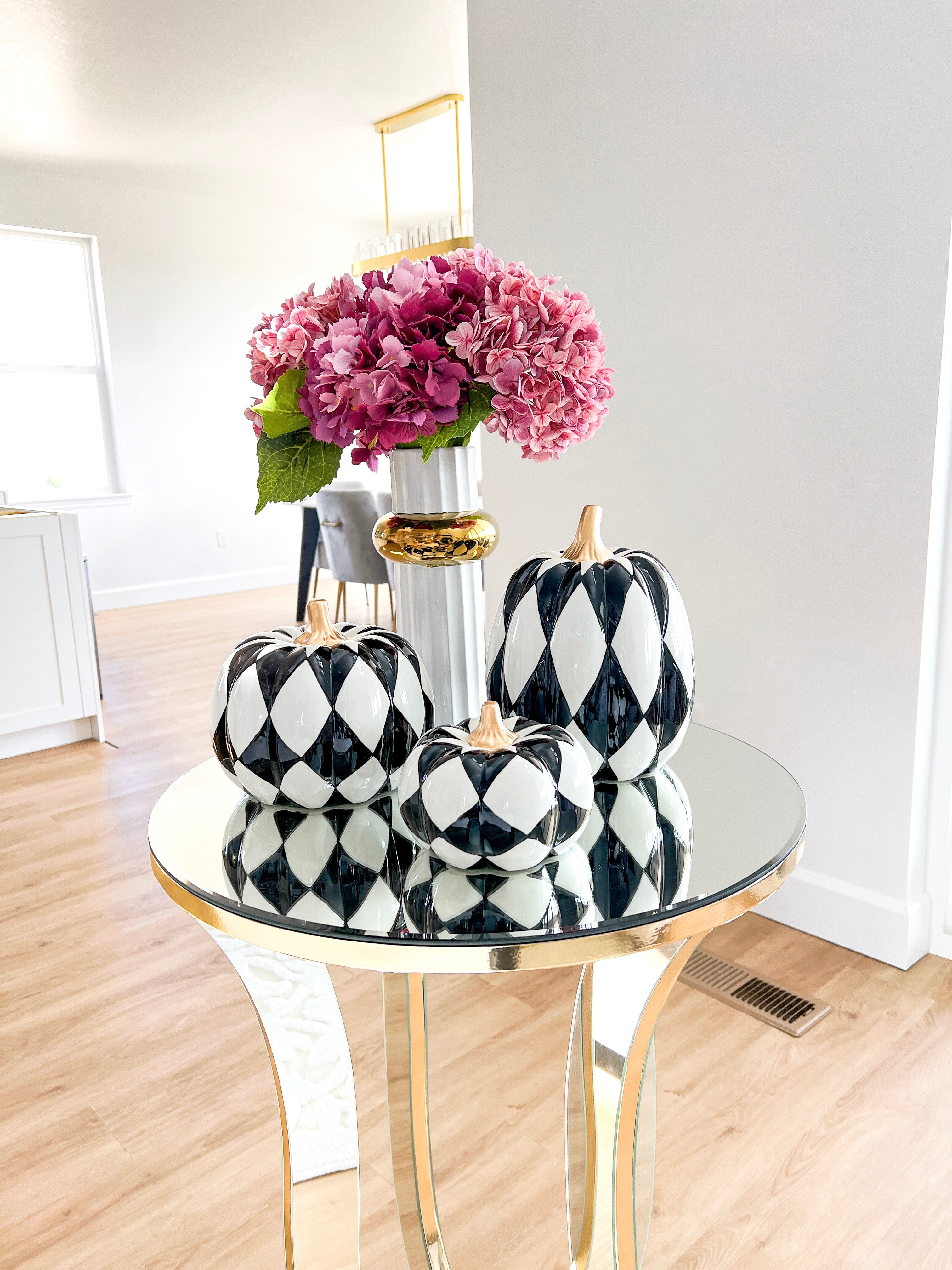 Checkered Ceramic Pumpkin (3 Sizes) - HTS HOME DECOR