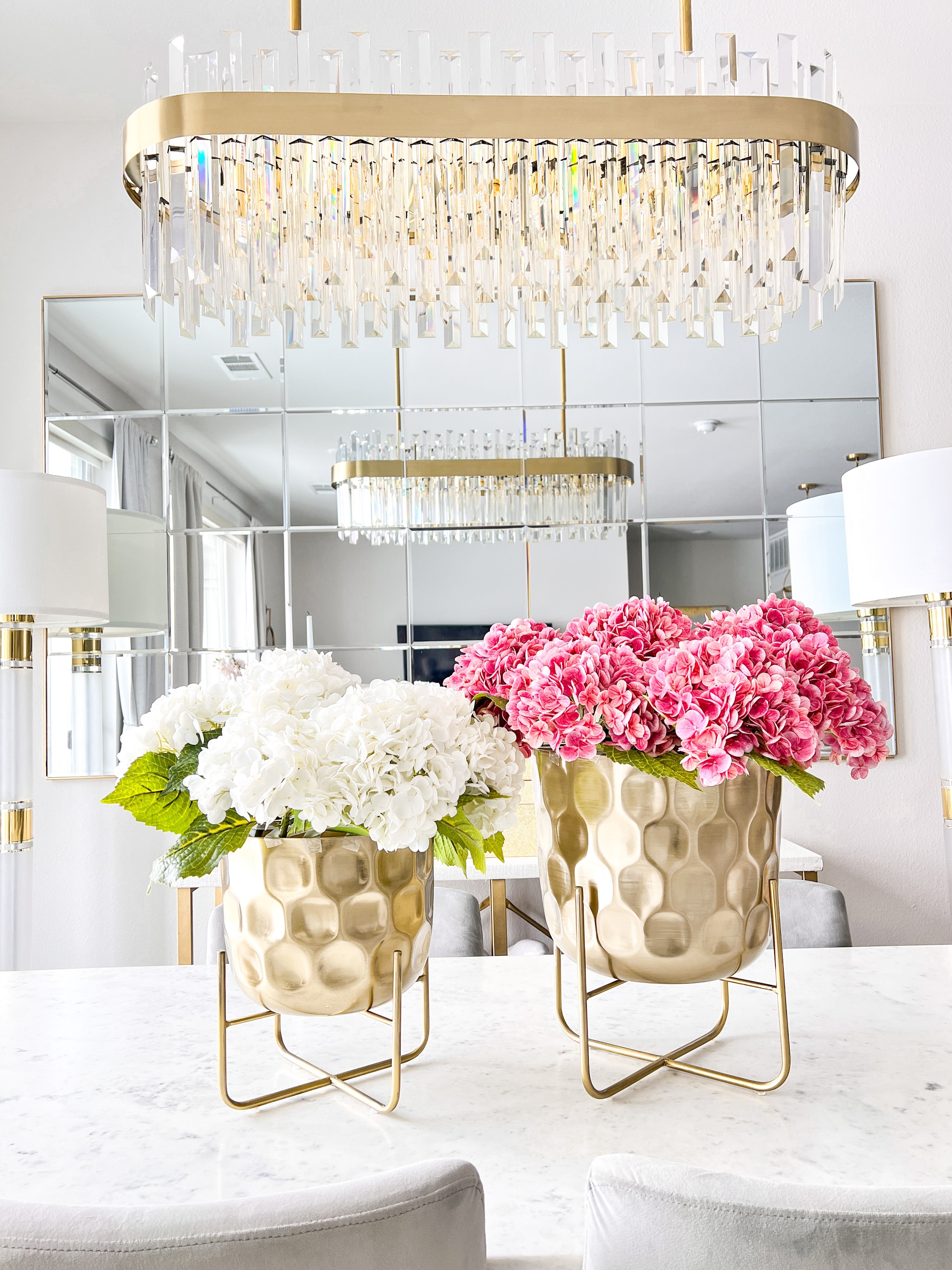 Gold Hammered Planter w/ Stand - HTS HOME DECOR