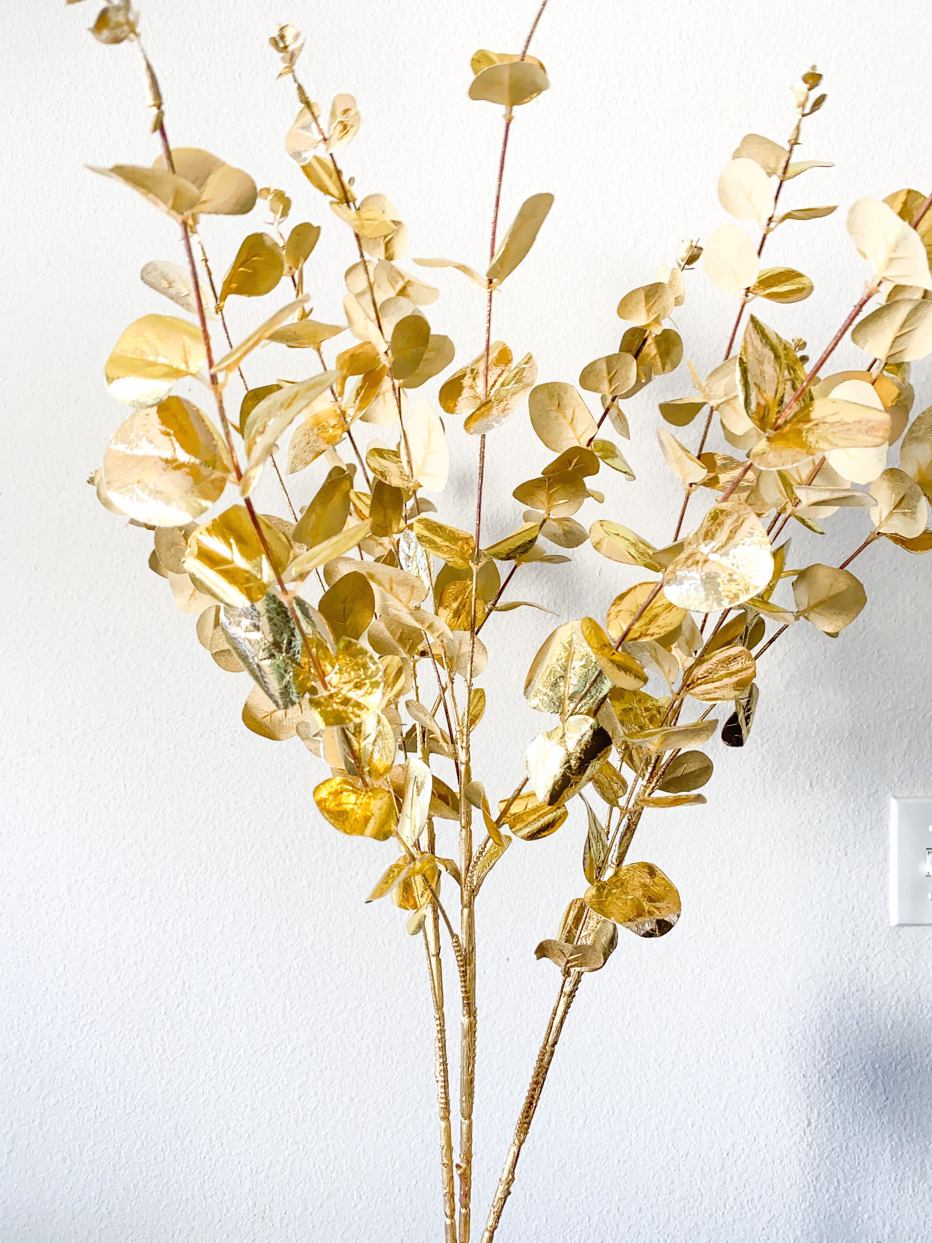 Gold Metallic Eucalyptus Leaf Stem ( Pack of 3 Stems) - HTS HOME DECOR