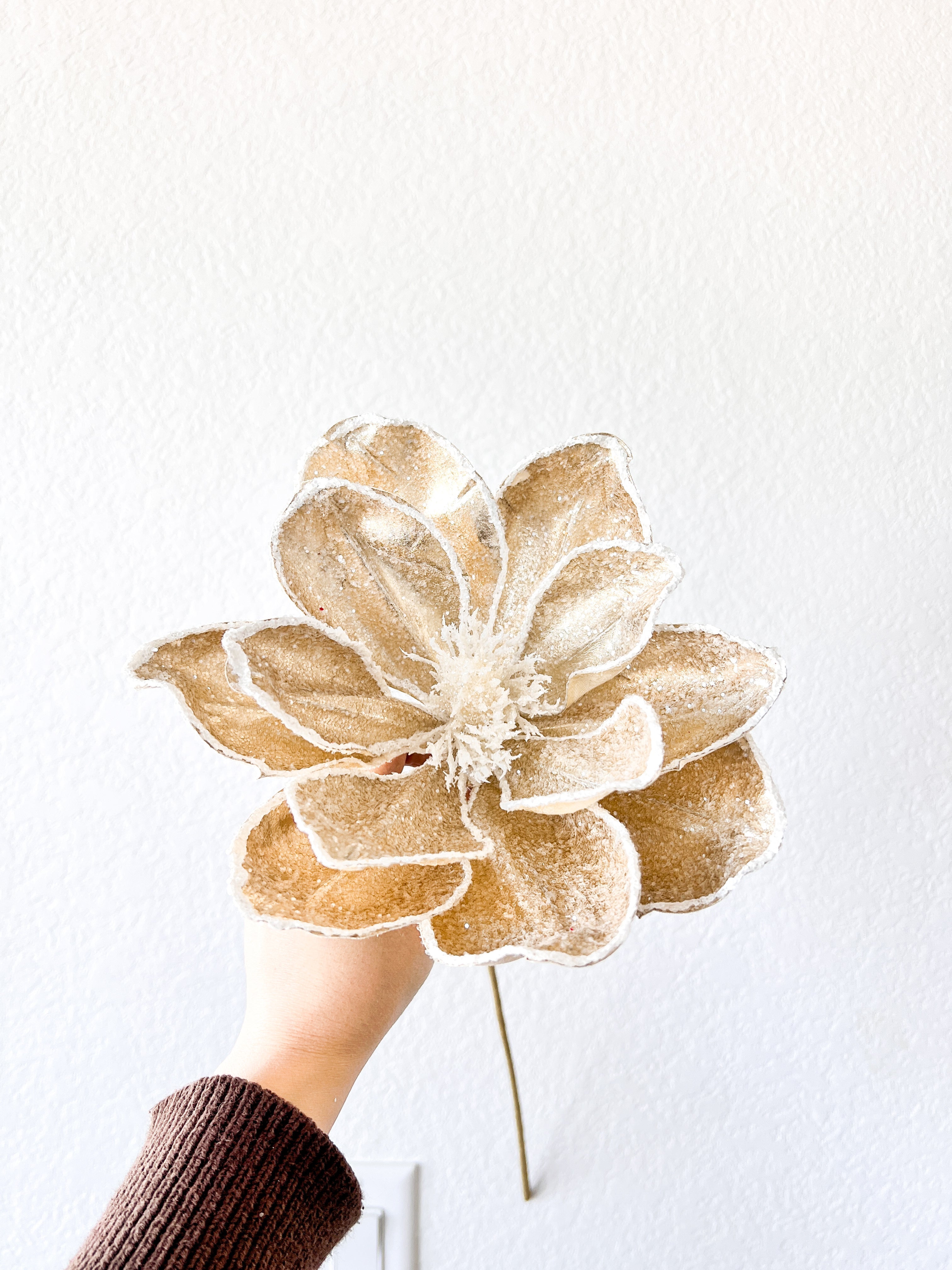 Light Gold Magnolia with White Boarder - HTS HOME DECOR
