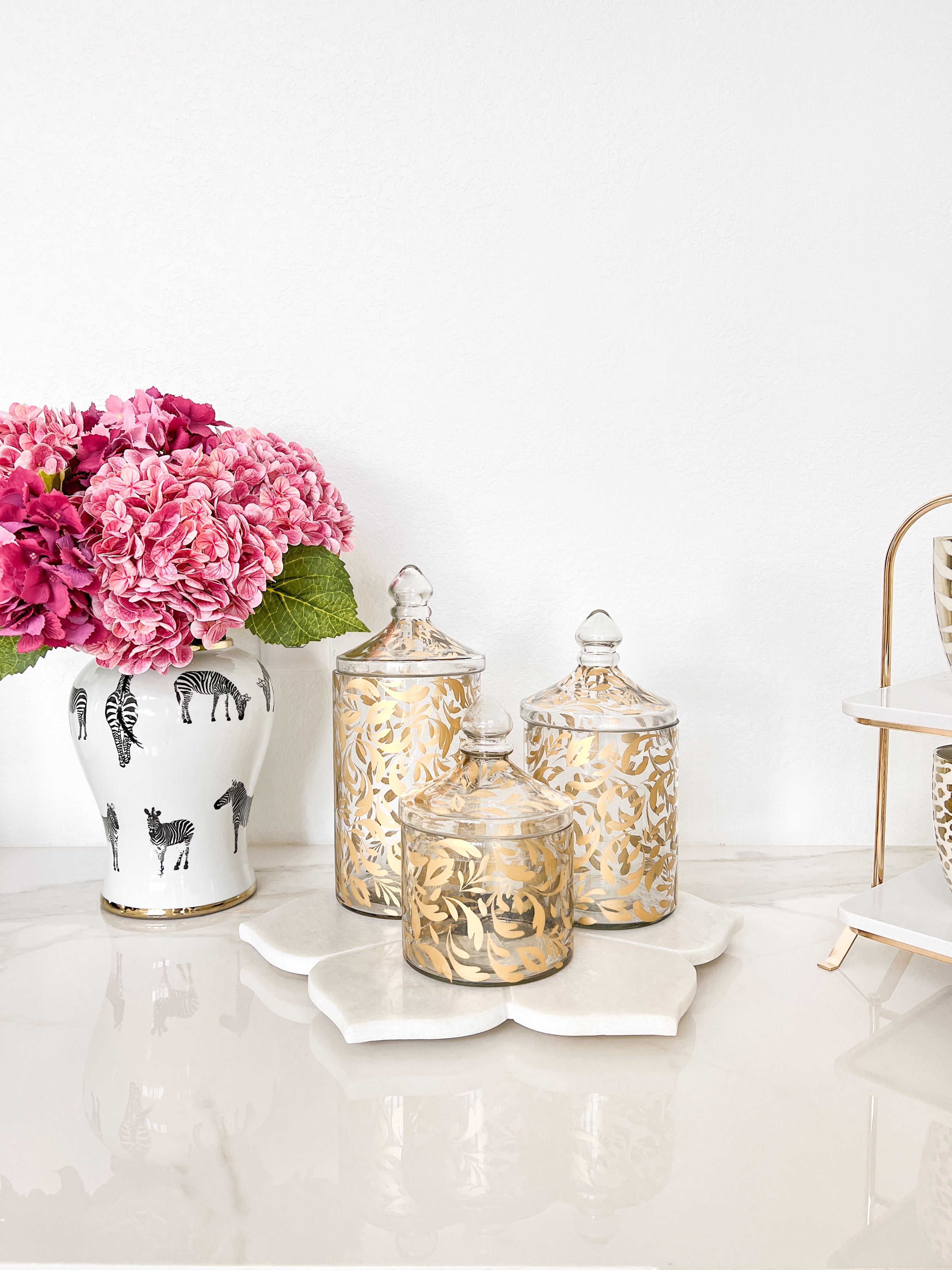 Marble Flower Shape Lazy Susan - HTS HOME DECOR