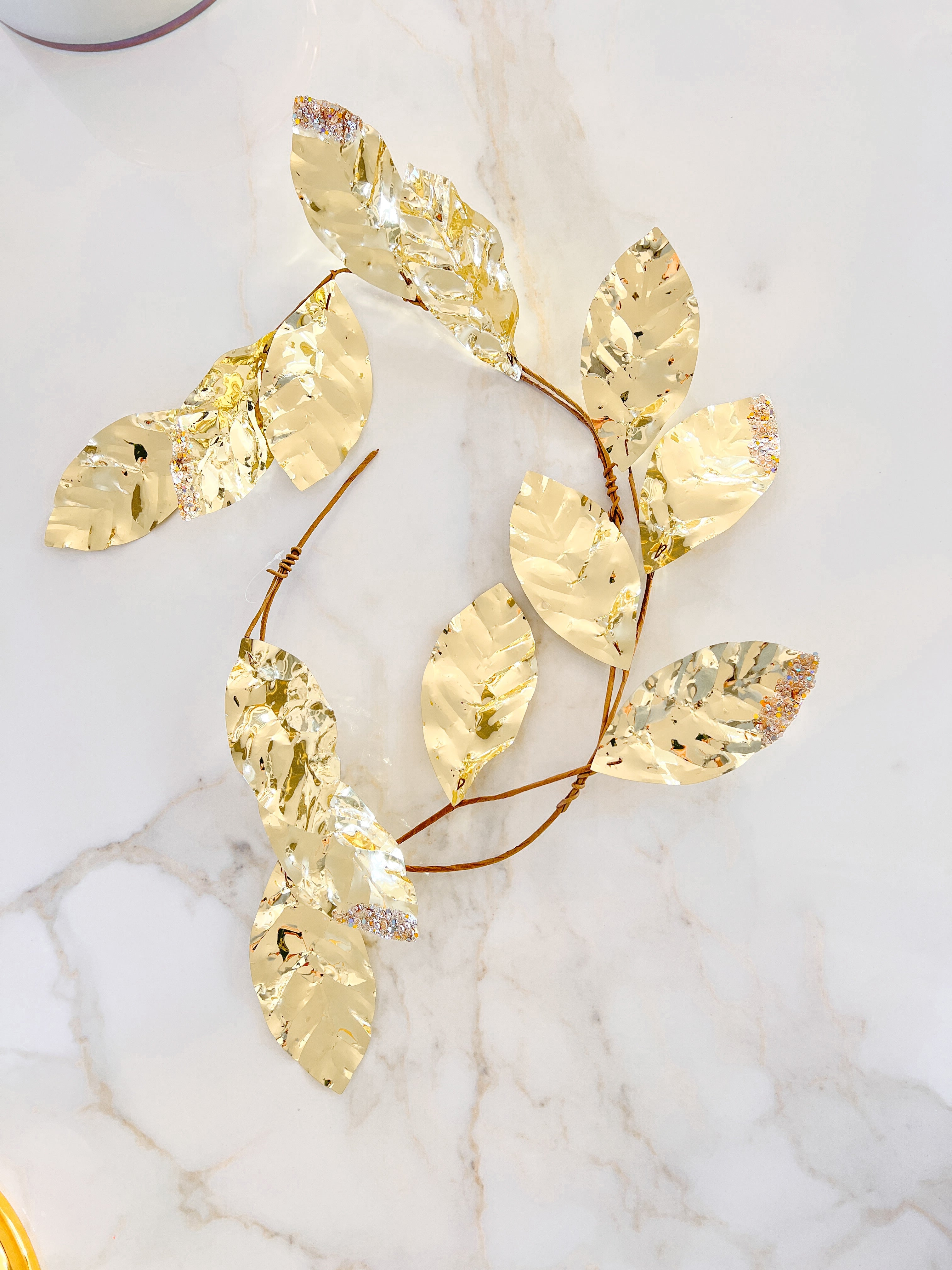 Metallic Gold Leaf Garland - HTS HOME DECOR