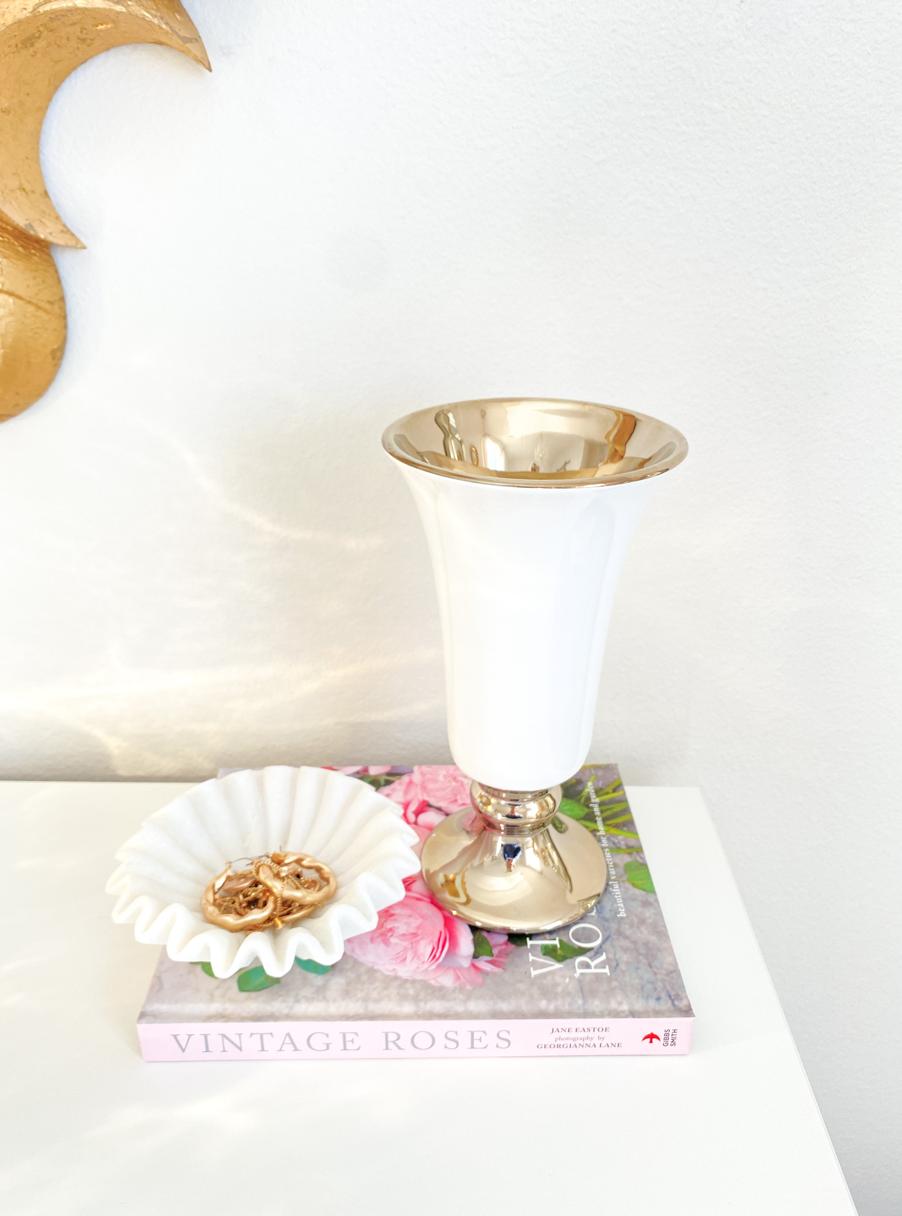 White Ceramic Pedestal Vase - HTS HOME DECOR