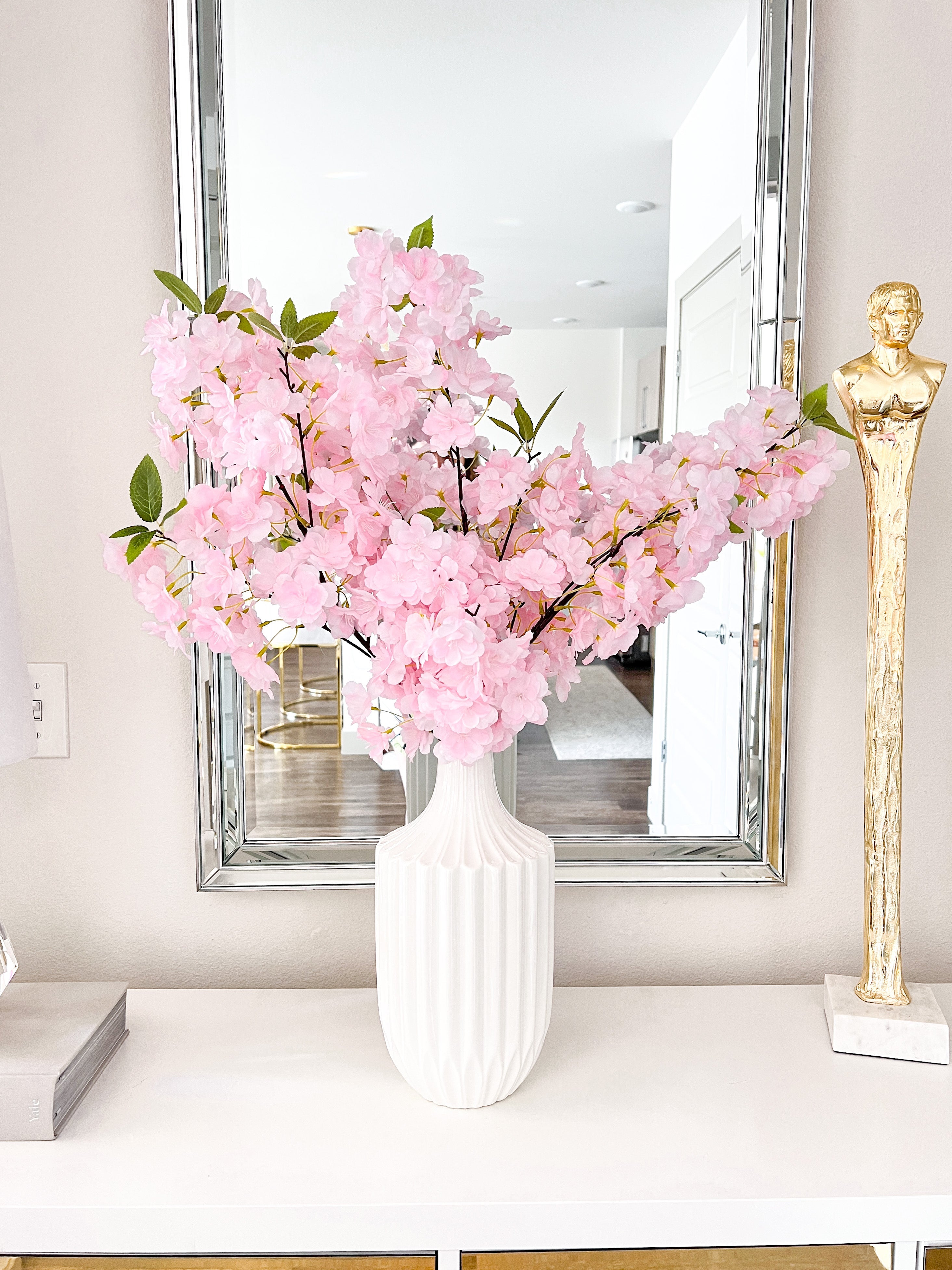 White Textured Ceramic Vase - HTS HOME DECOR