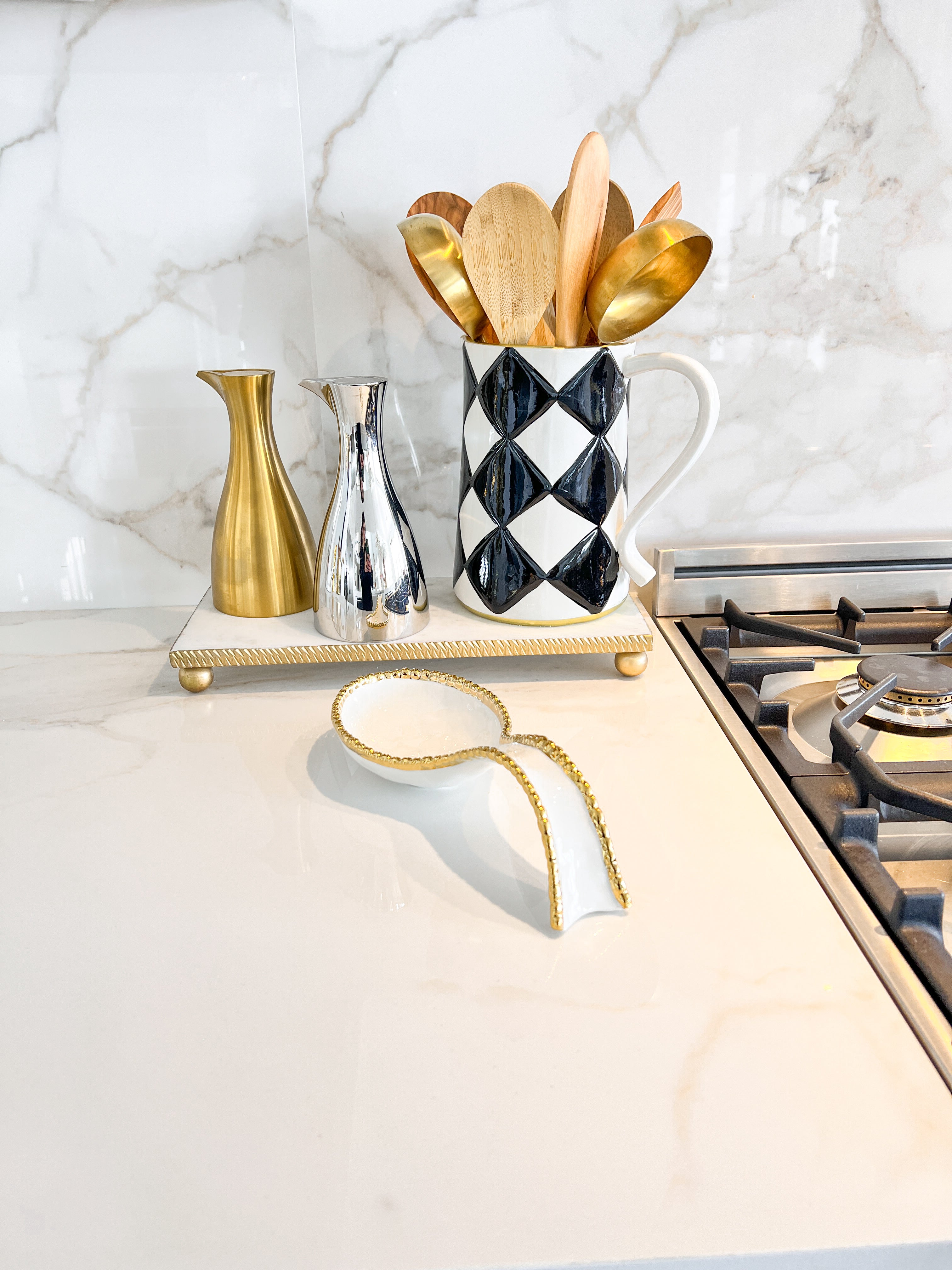 Gold Trim Footed Marble Trivet
