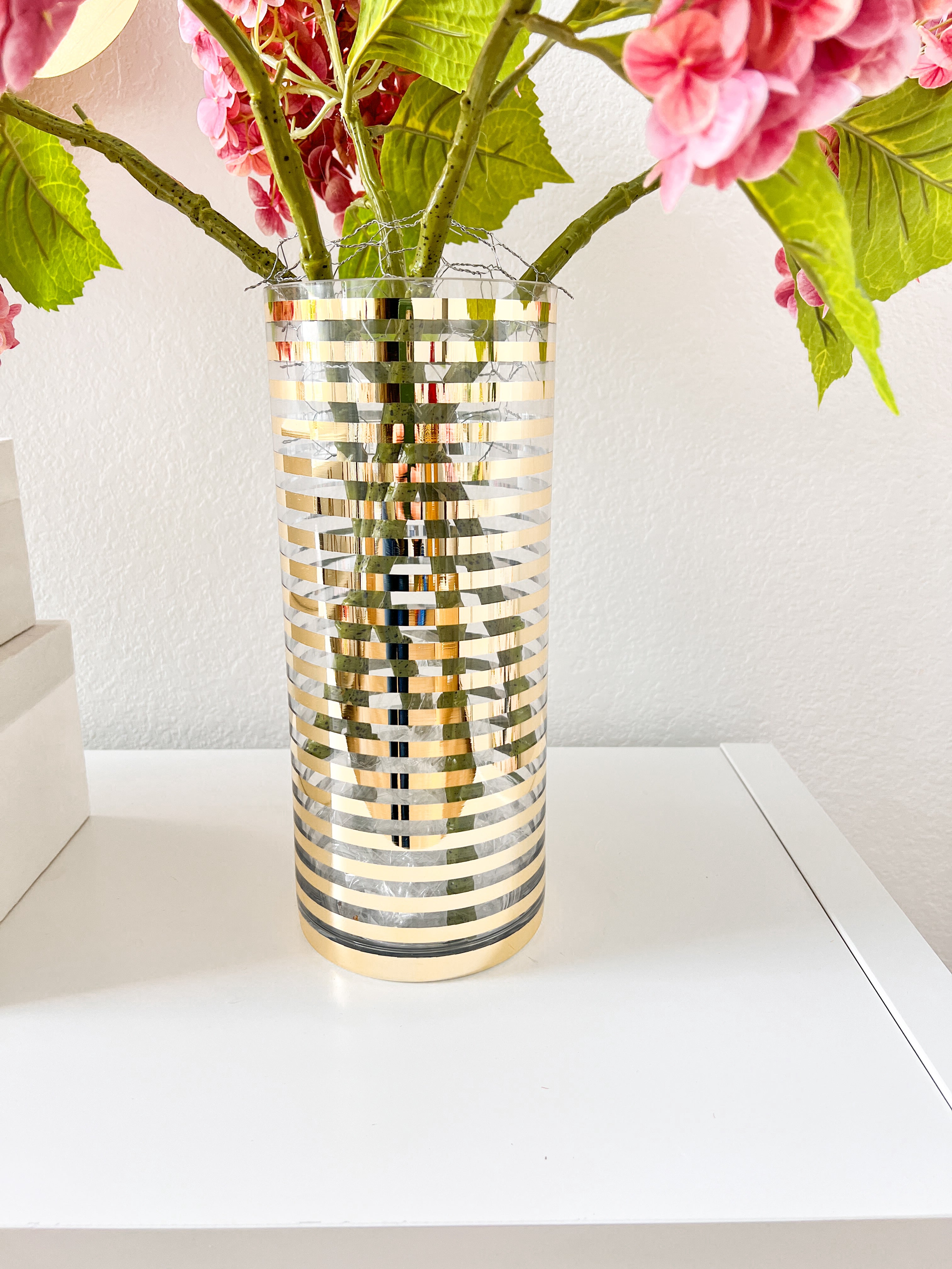 Gol Striped Glass Flower Vase