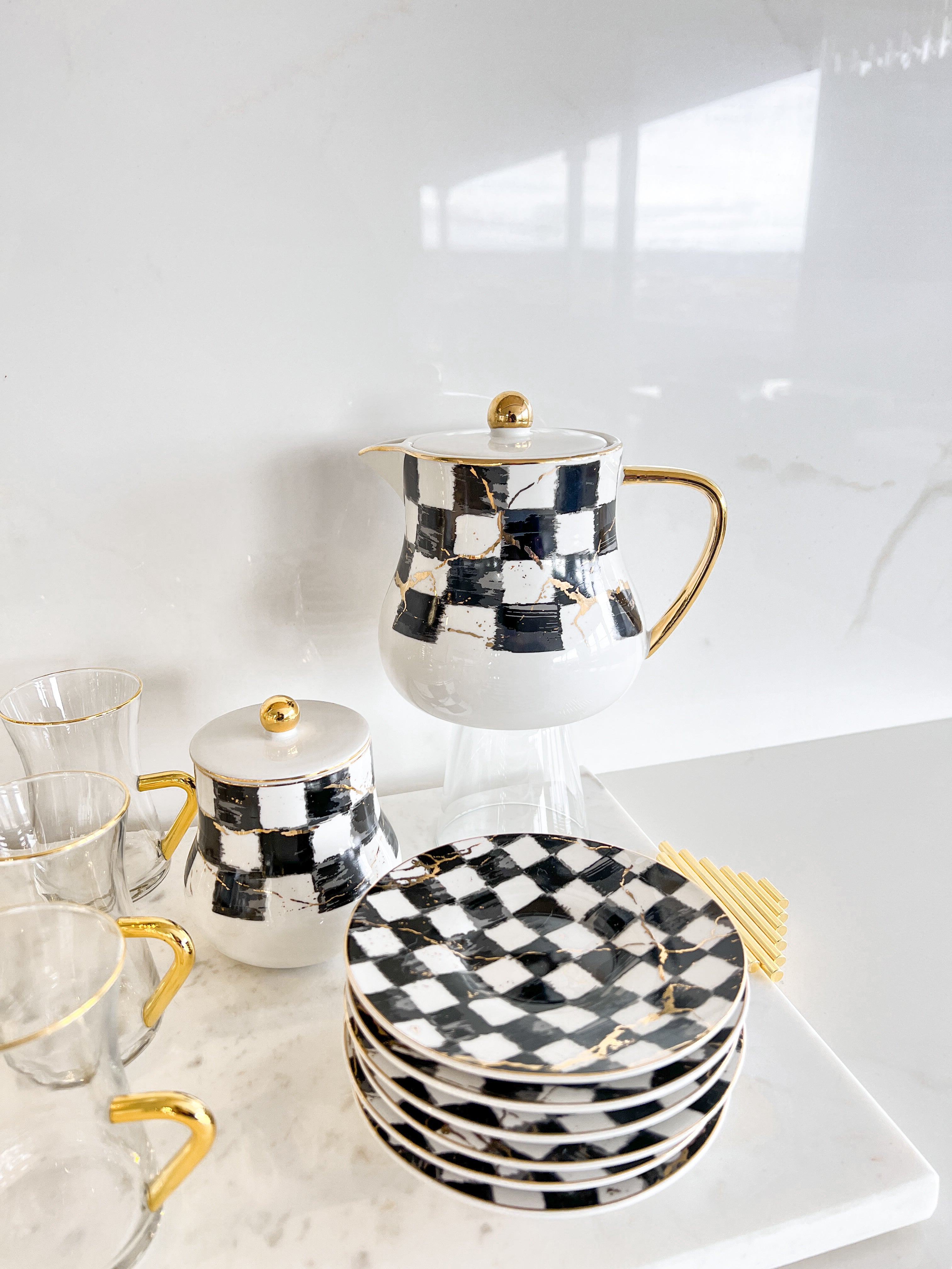 Checkered Glass Tea Cups Set (14 Pcs)