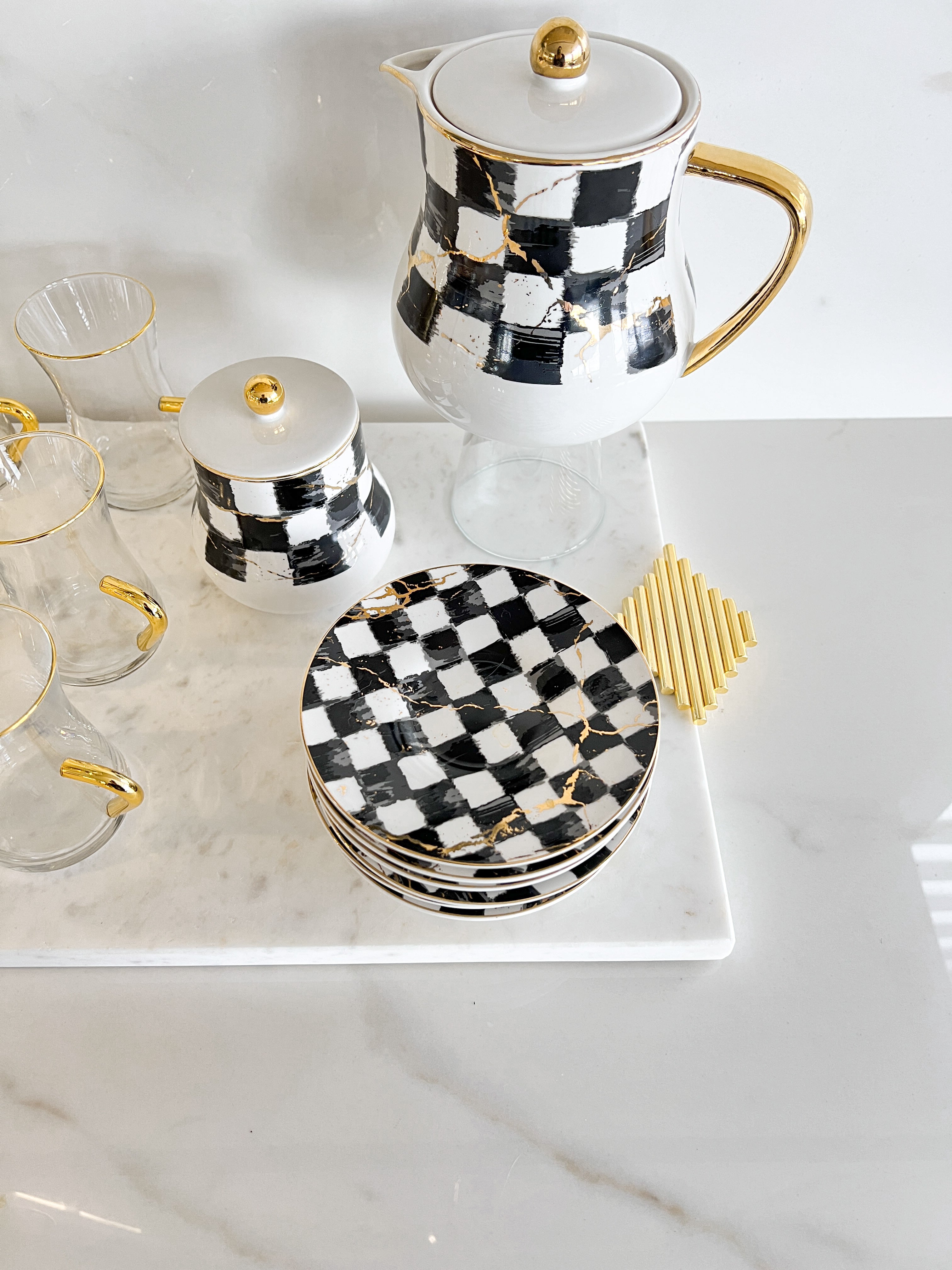 Checkered Glass Tea Cups Set (14 Pcs)