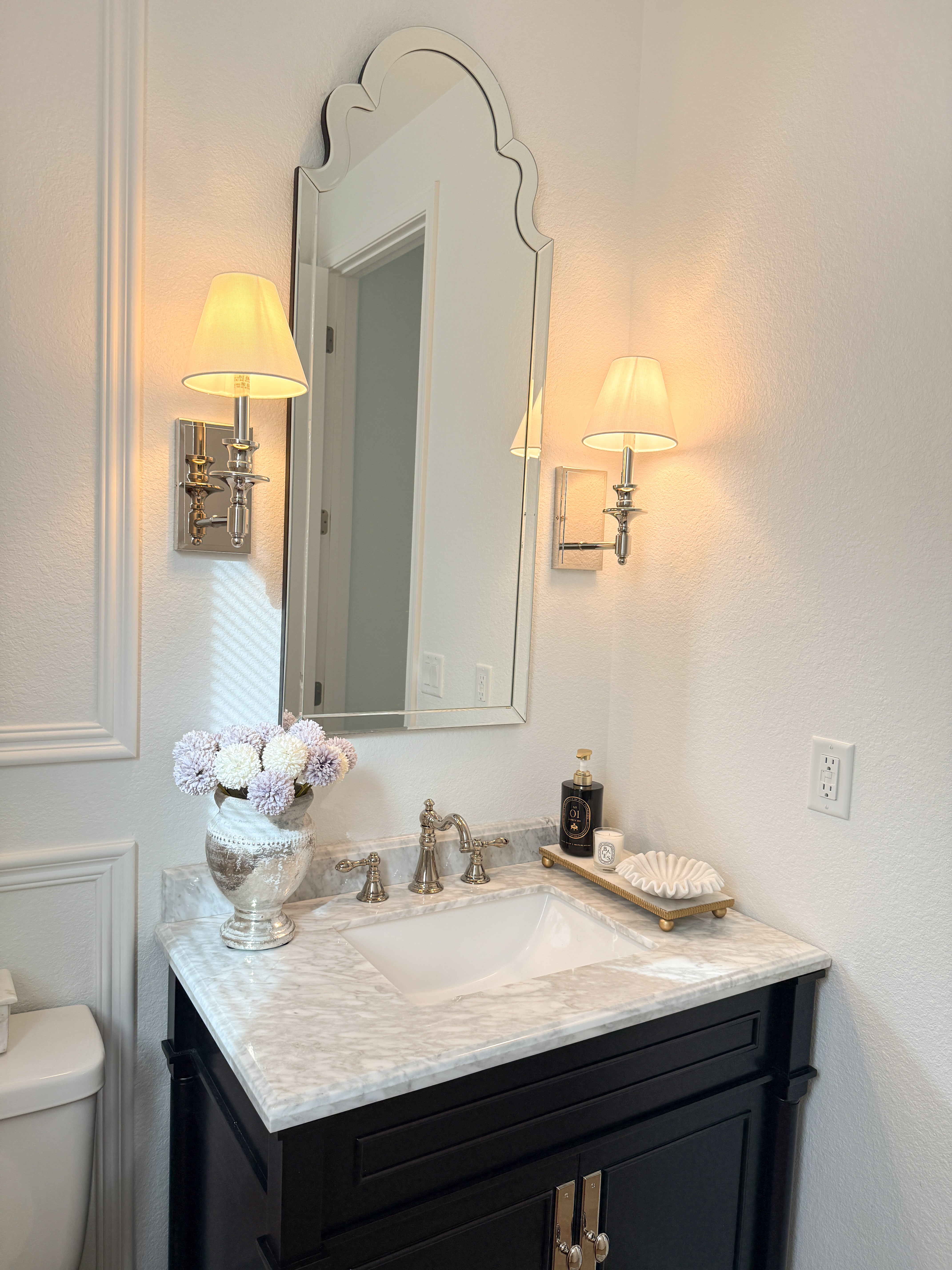 Gold Trim Footed Marble Trivet