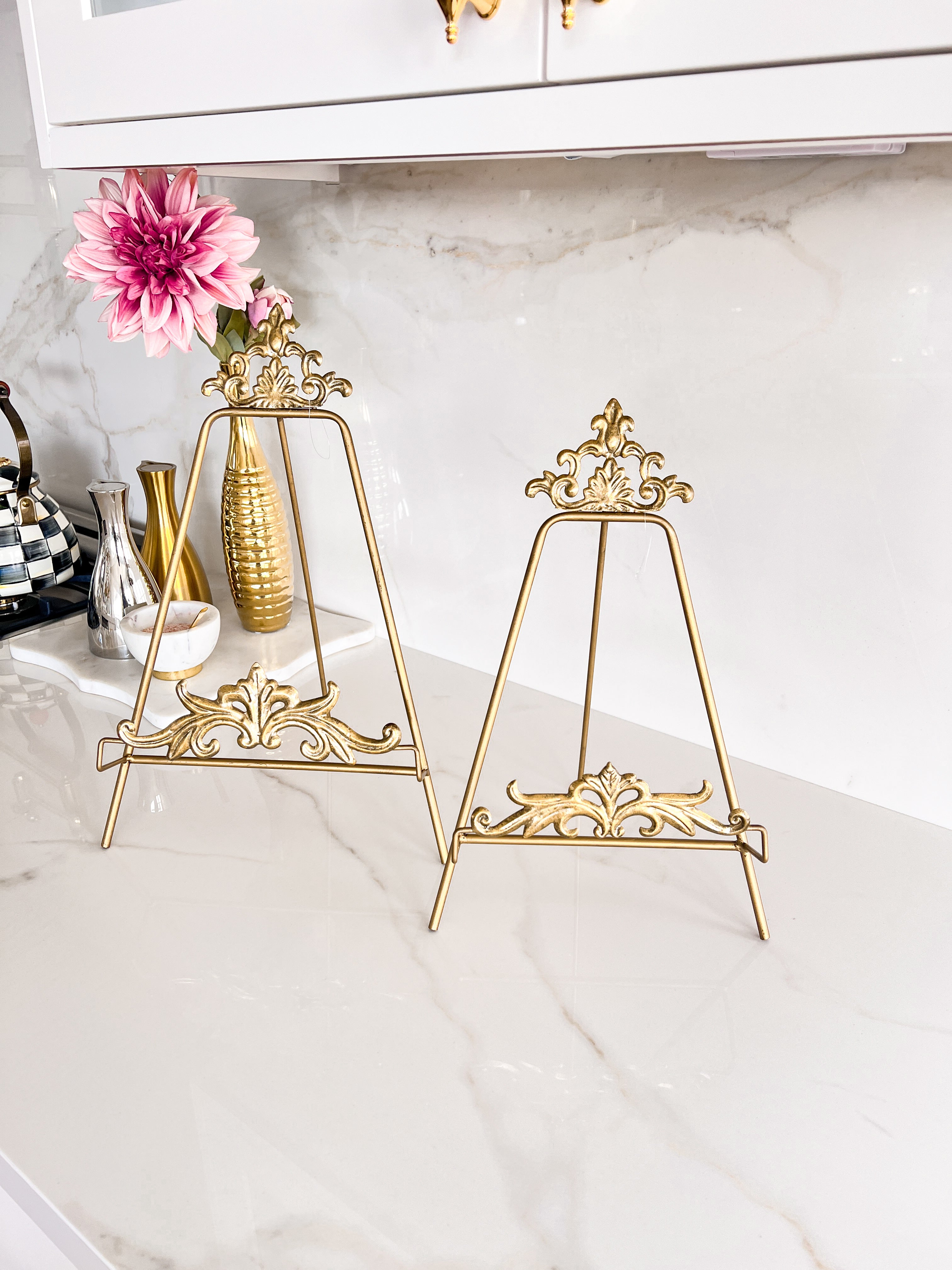 Gold Ornate Tabletop Display Easel (Set of 2)