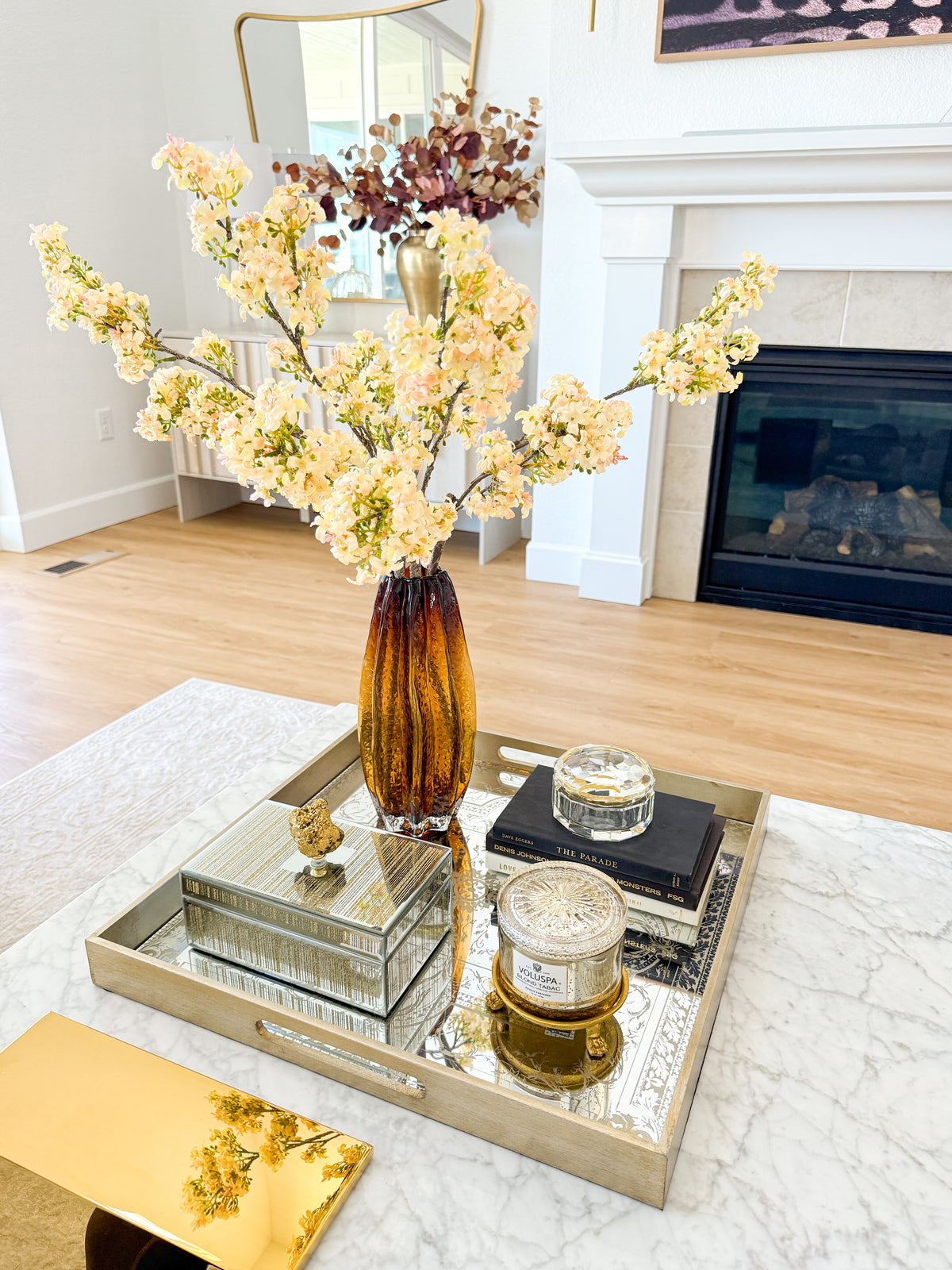 Alexandra House Living Tischdekoration – Goldene Keramik-Deko, 26 X 14 X 4 Cm, Edler Hingucker Für Wohnzimmer, Esstisch Oder Sideboard – Mehrfarbig Goldene Tischdeko