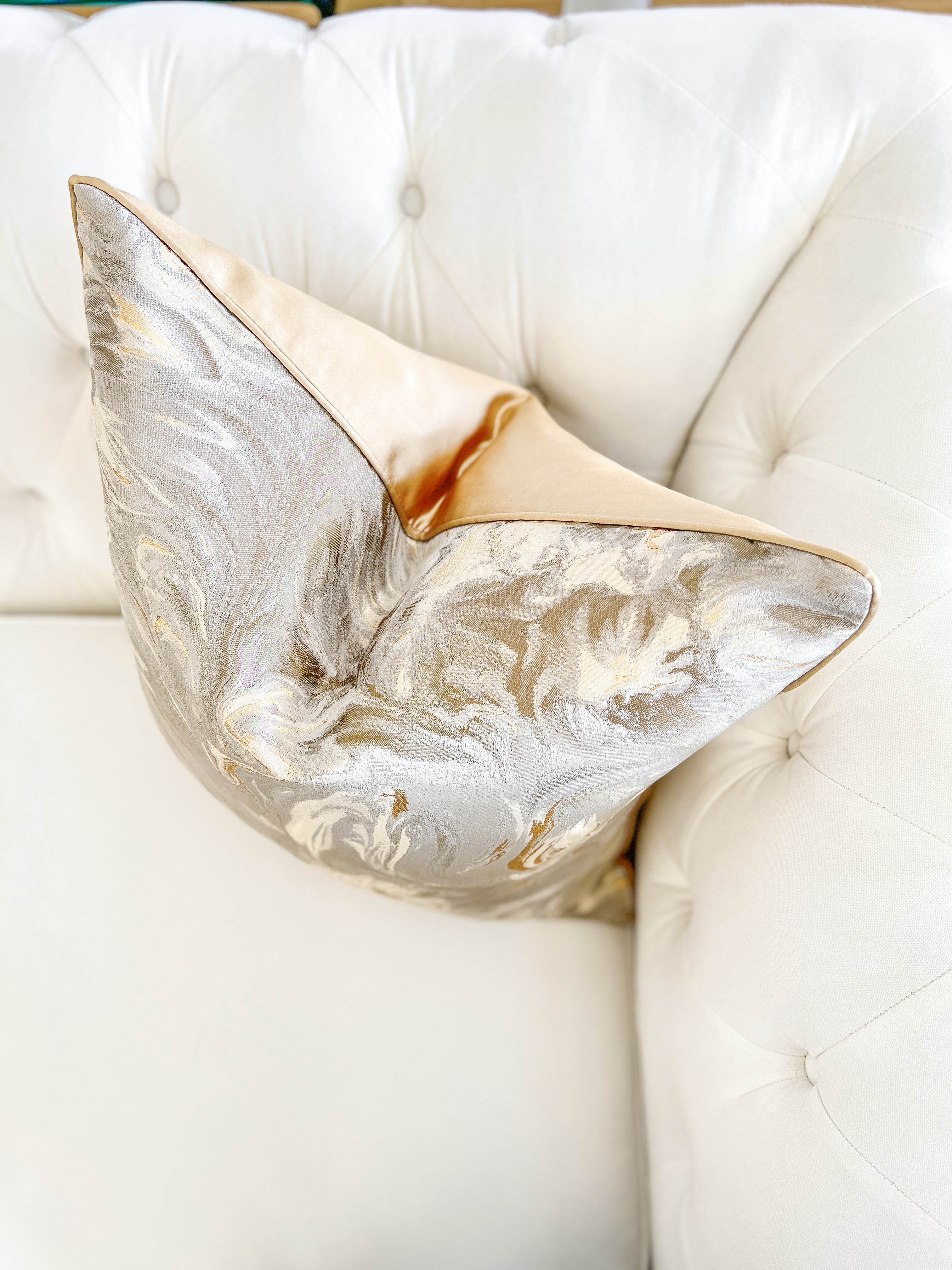 Champagne and Silver Mixed Waves Throw Pillow Cover