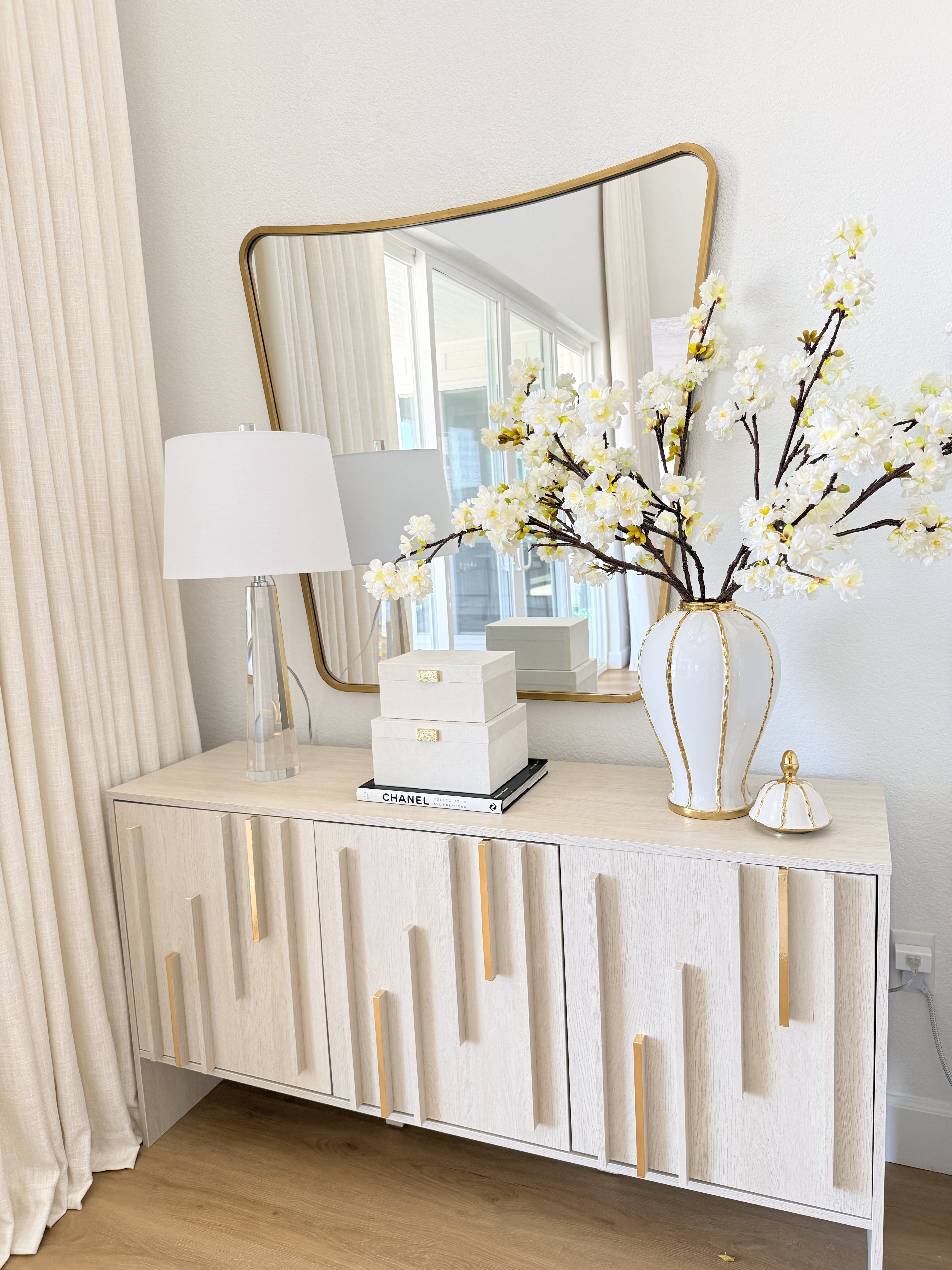 White and Gold Striped Ginger Jar | HTS DECOR