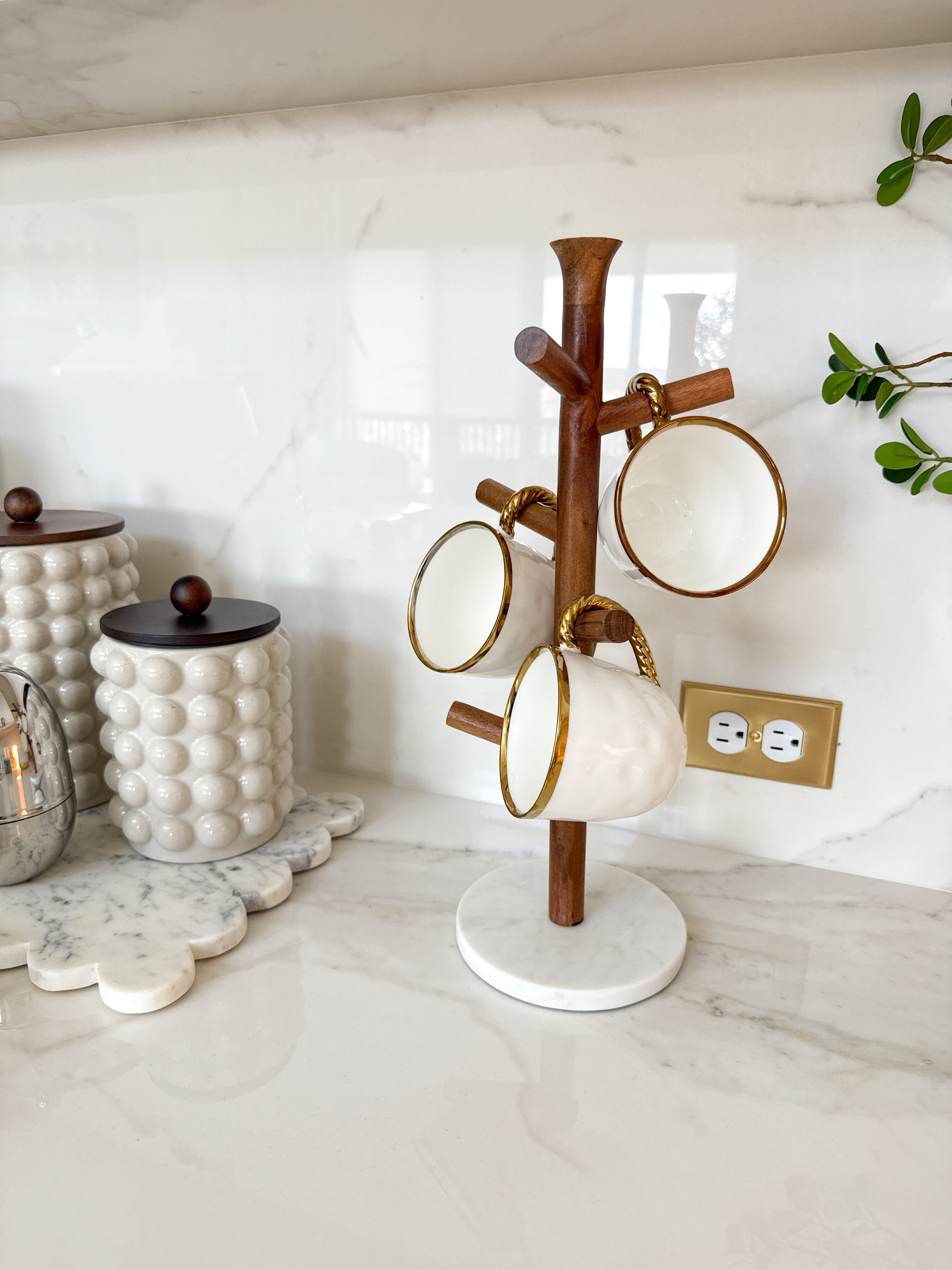 Mango Wood and Marble Mug Tree