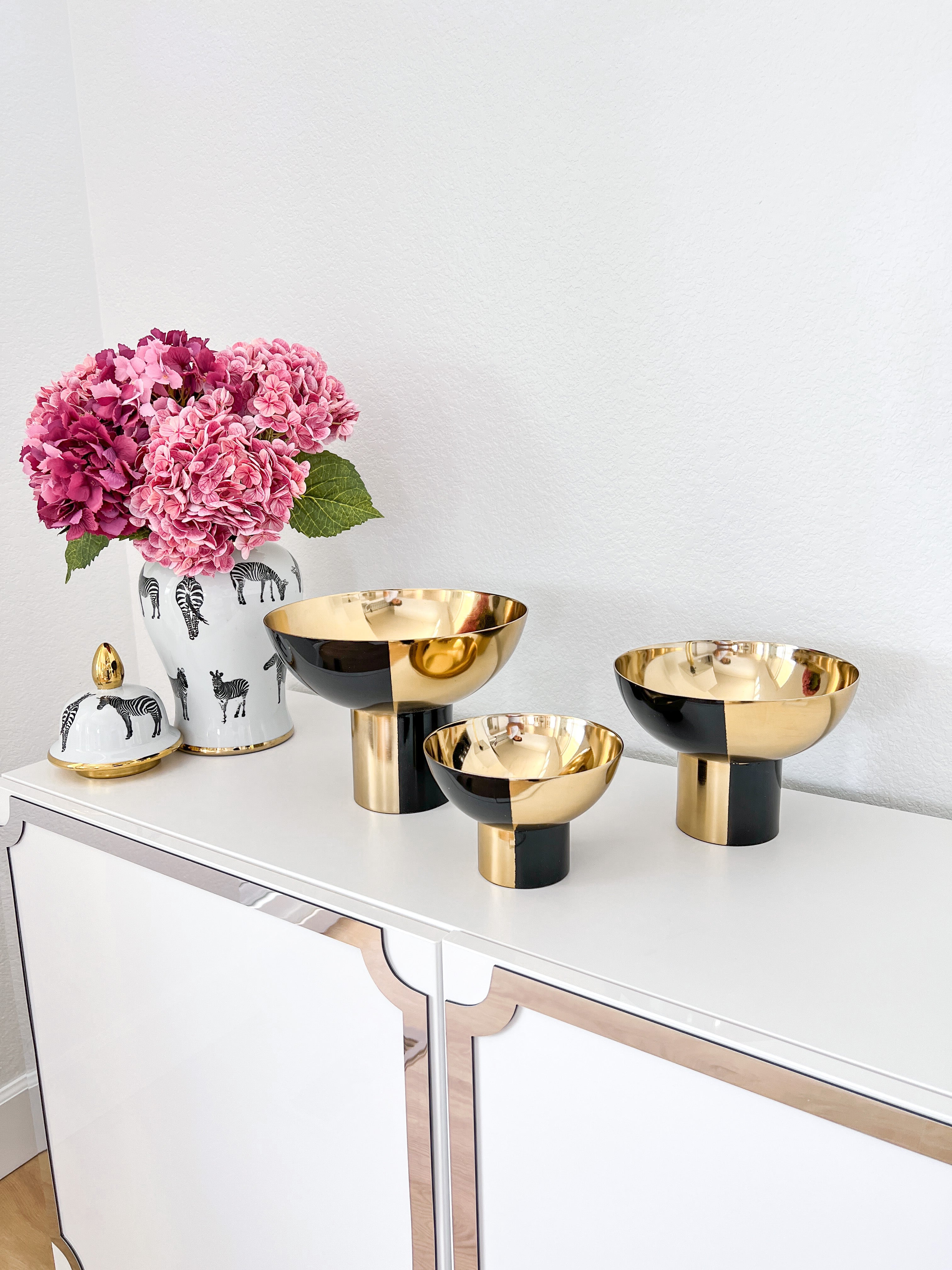 Black and Gold Metal Footed Bowl (Set of 3) - HTS HOME DECOR