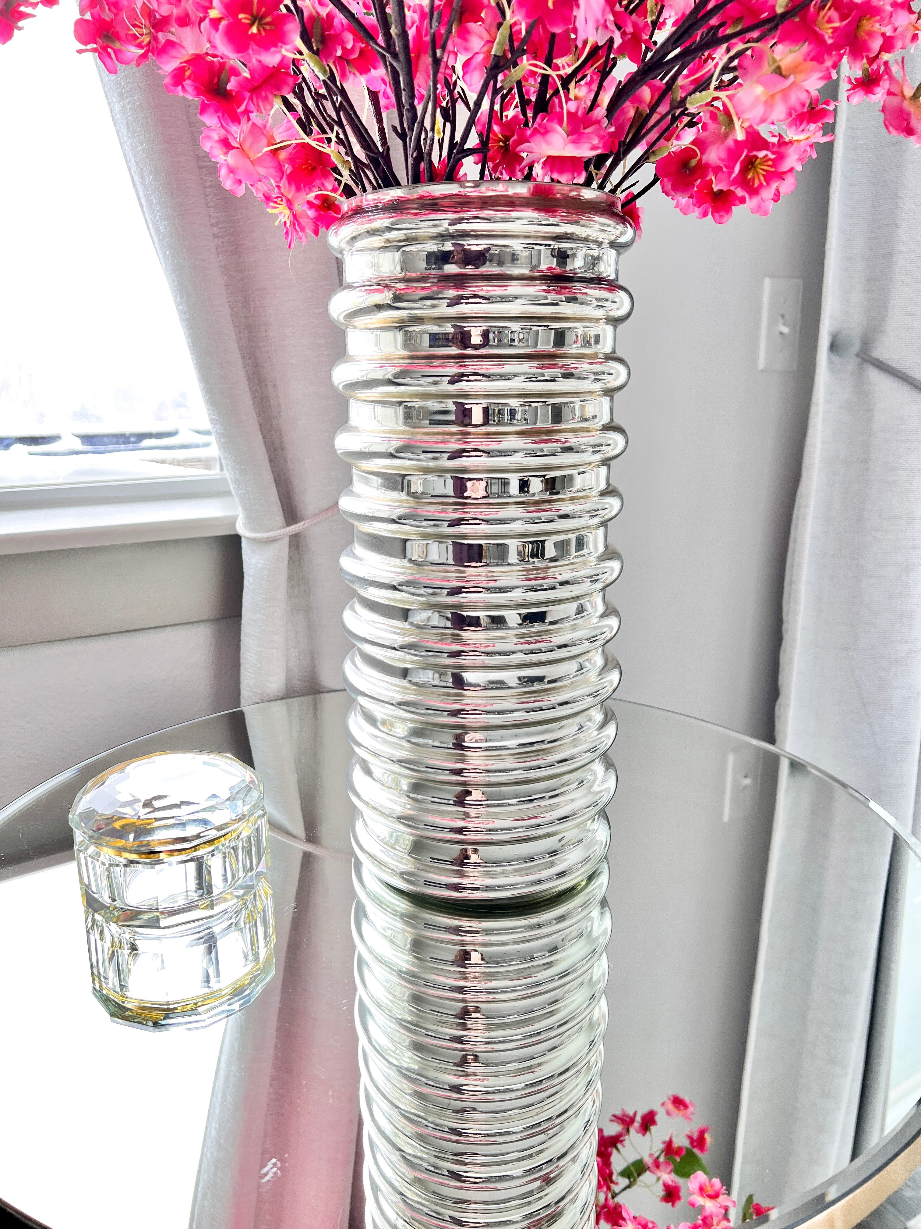Champagne Glass Scalloped Vase - HTS HOME DECOR