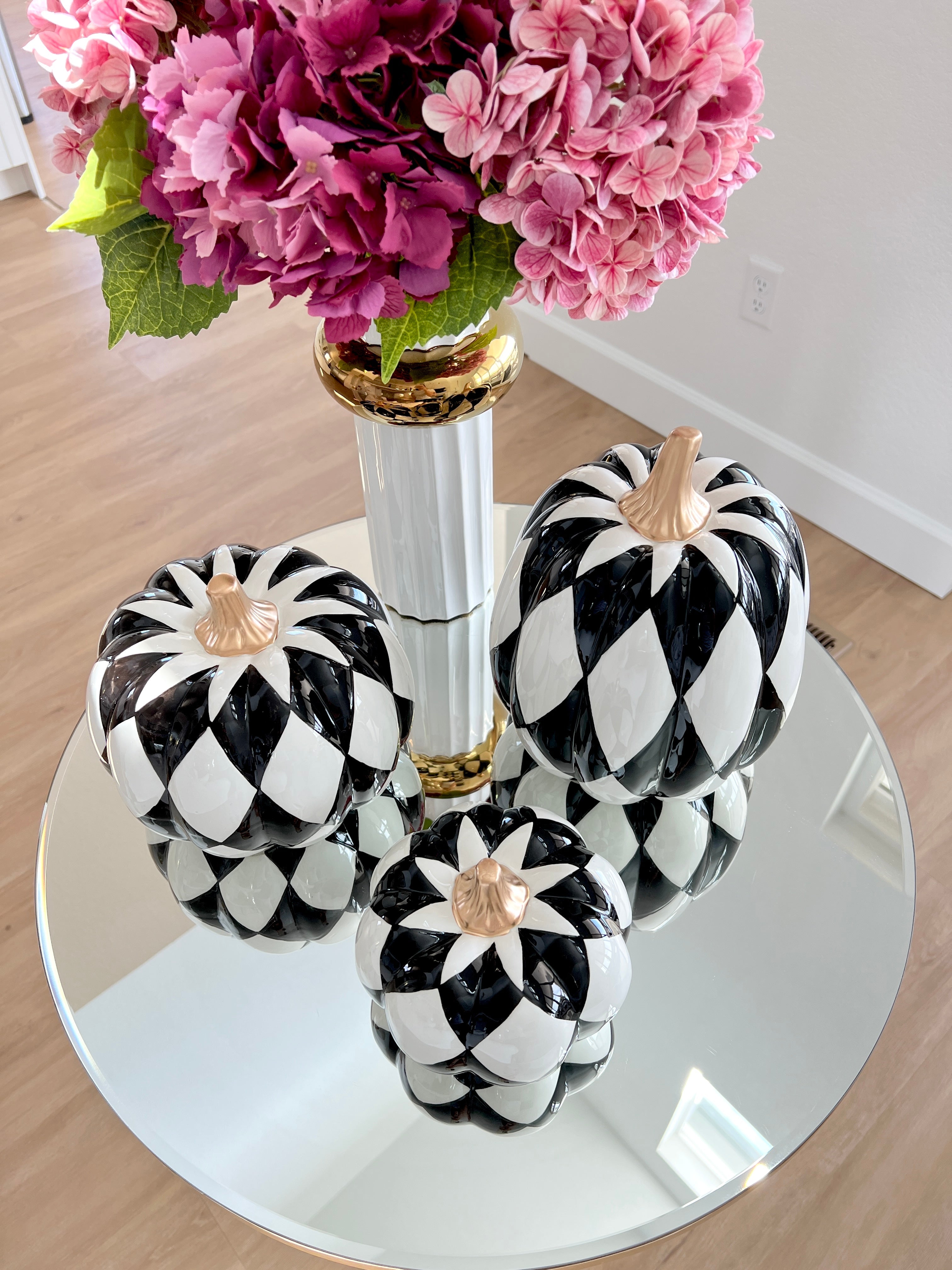 Checkered Ceramic Pumpkin (3 Sizes) - HTS HOME DECOR