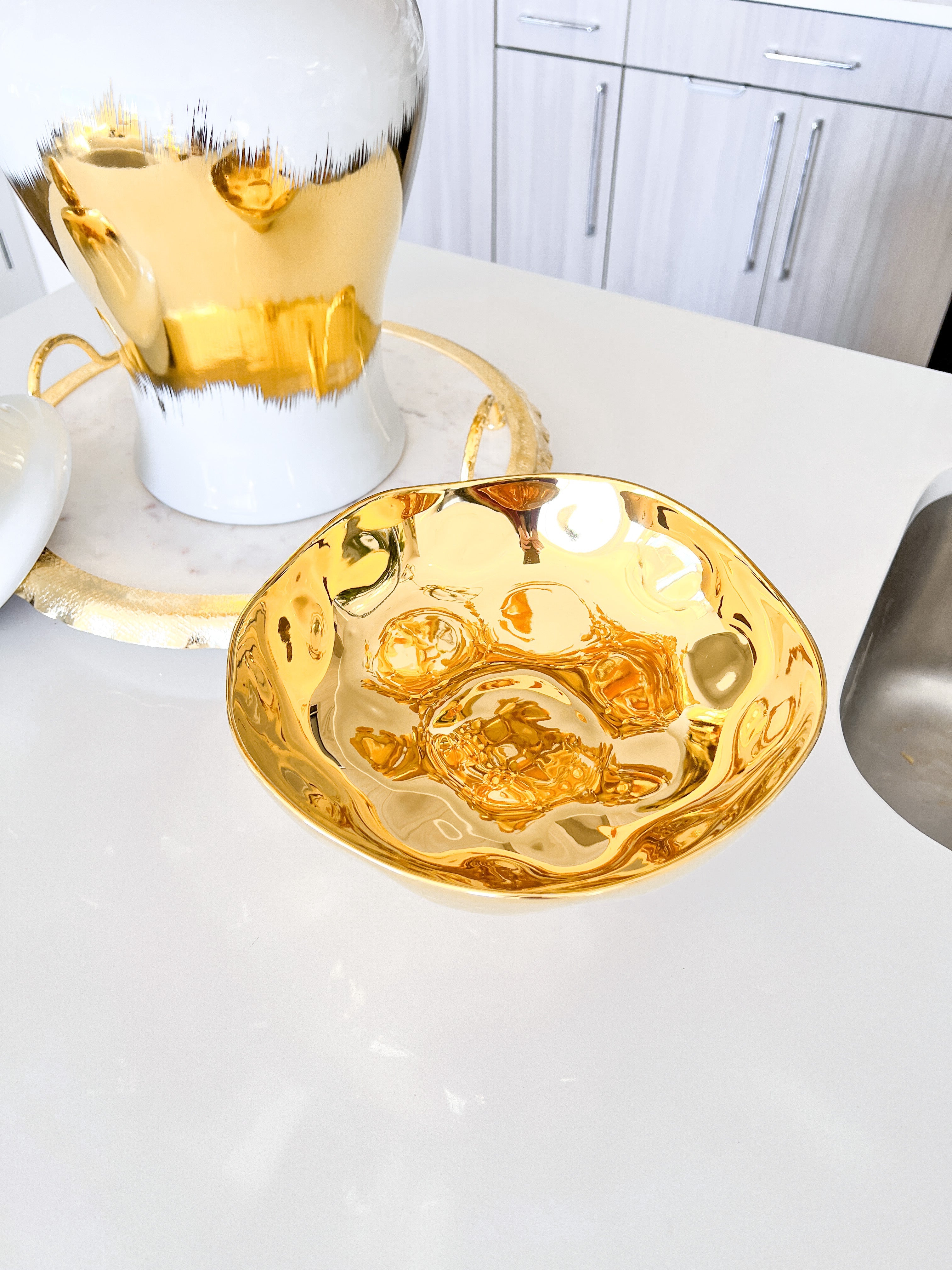 Gold Ceramic Pedestal Bowl - HTS HOME DECOR