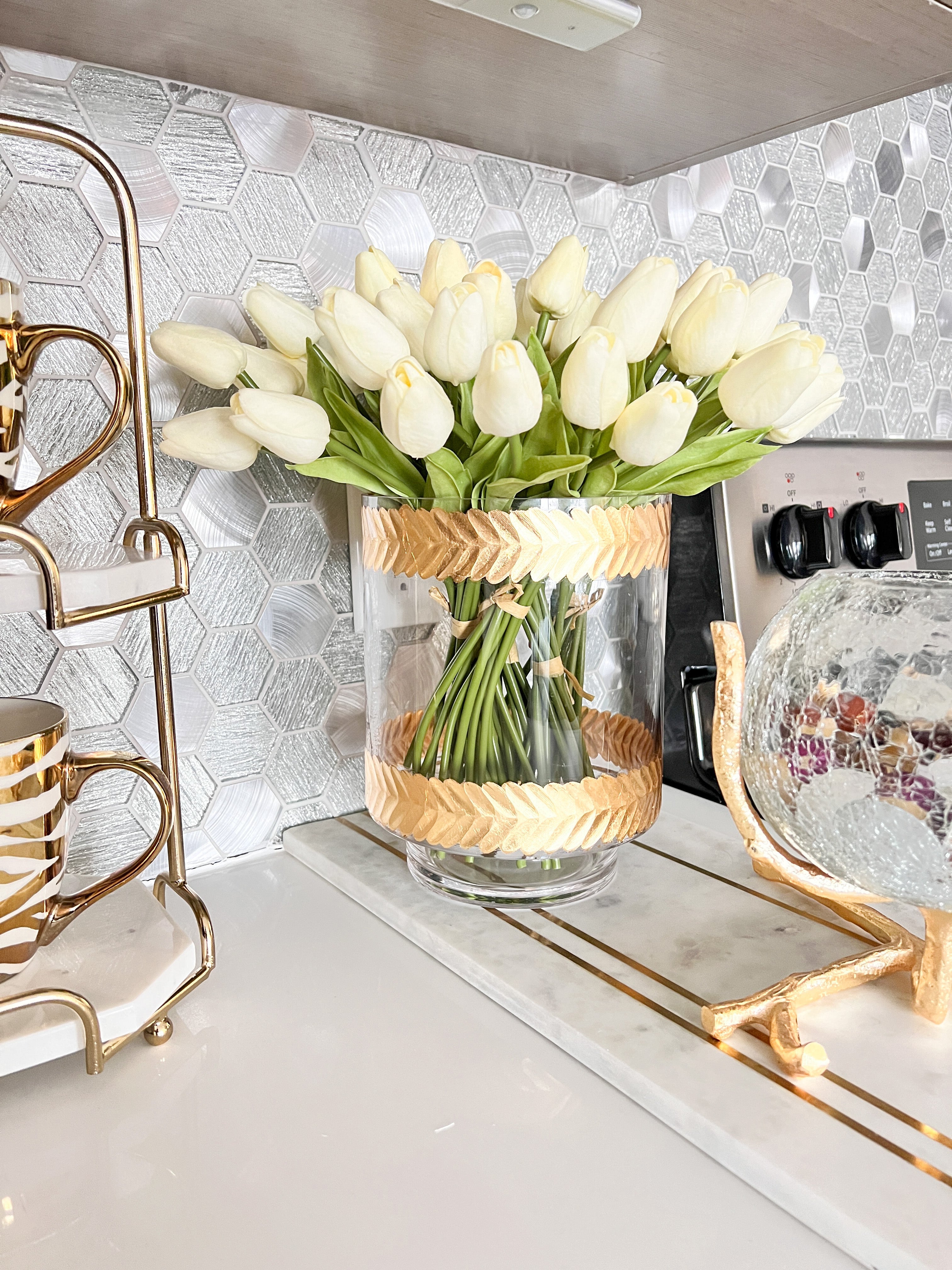 Gold Foil Trimmed Glass Vase - HTS HOME DECOR