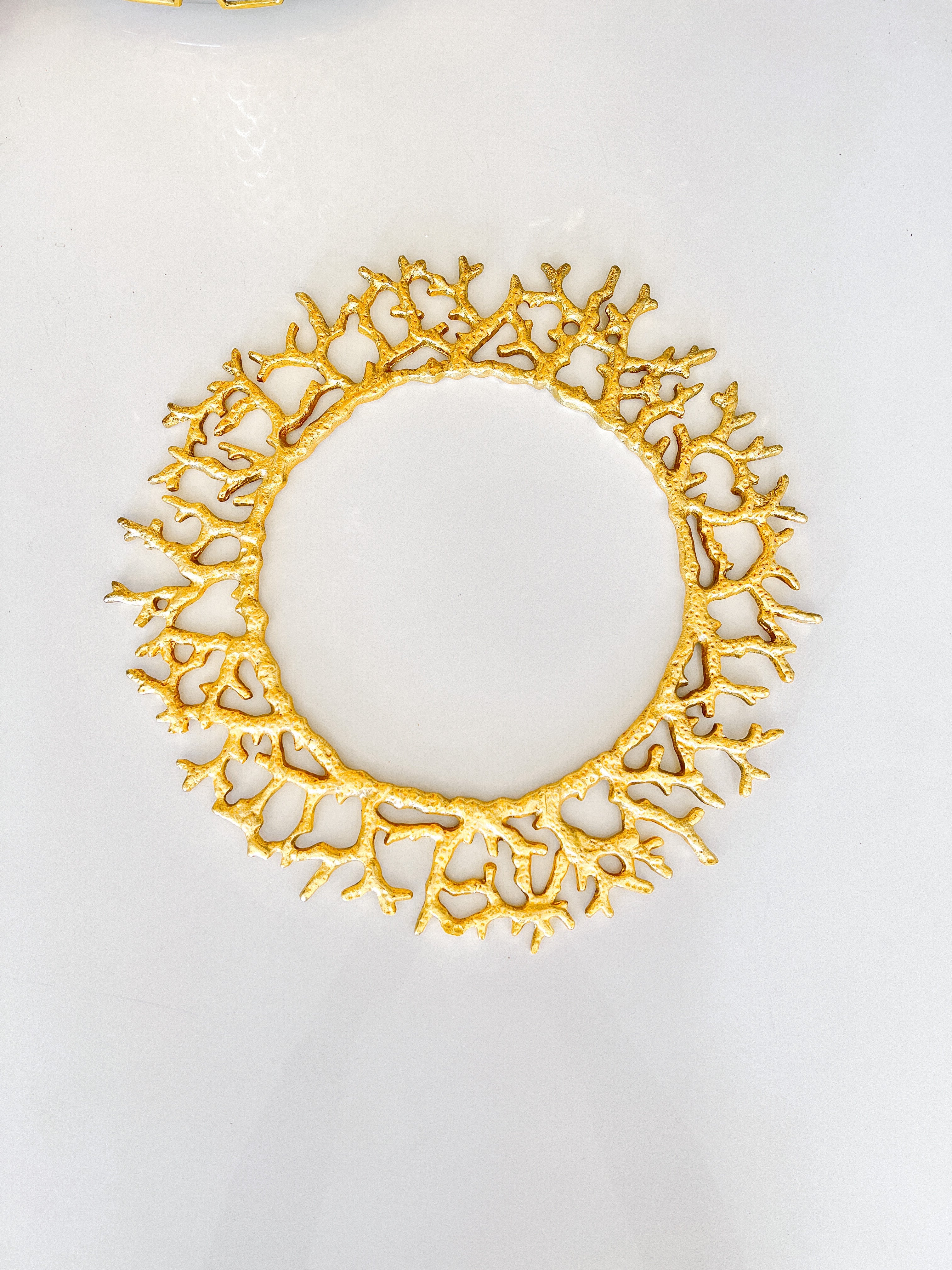 Gold Metal Decorative Wreath/ Charger - HTS HOME DECOR