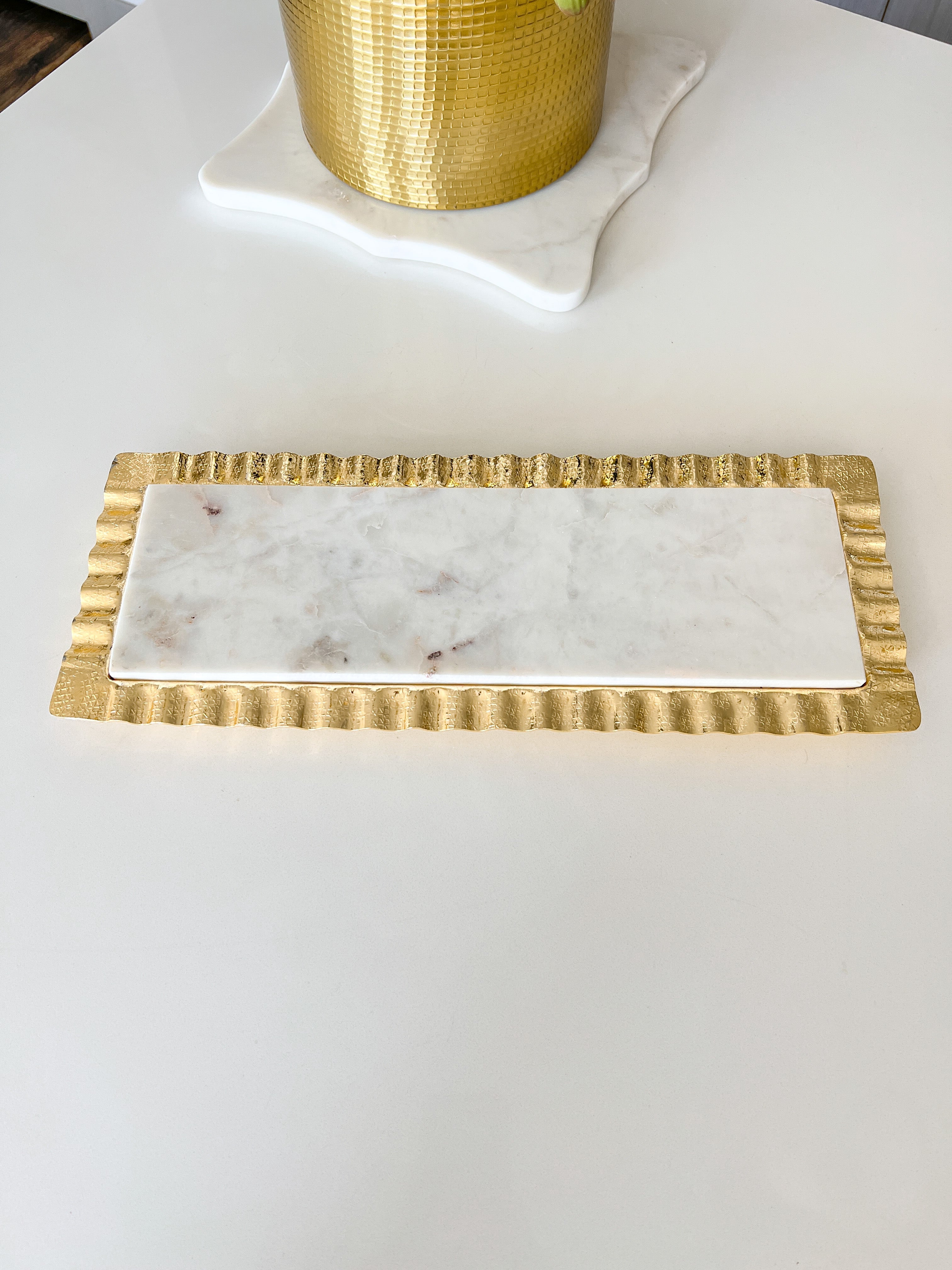 Gold Ripple Marble Tray - HTS HOME DECOR