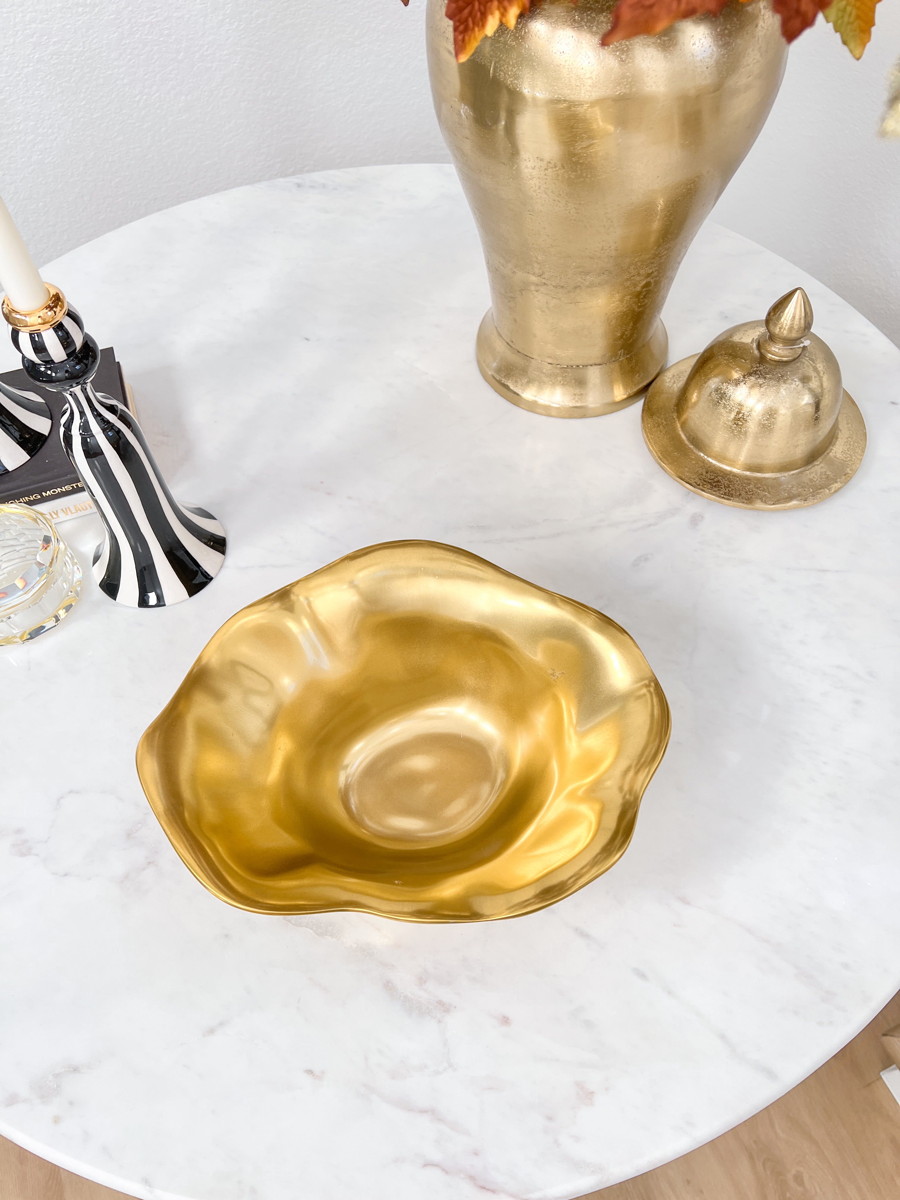 Gold Wavy Decorative Bowl - HTS HOME DECOR