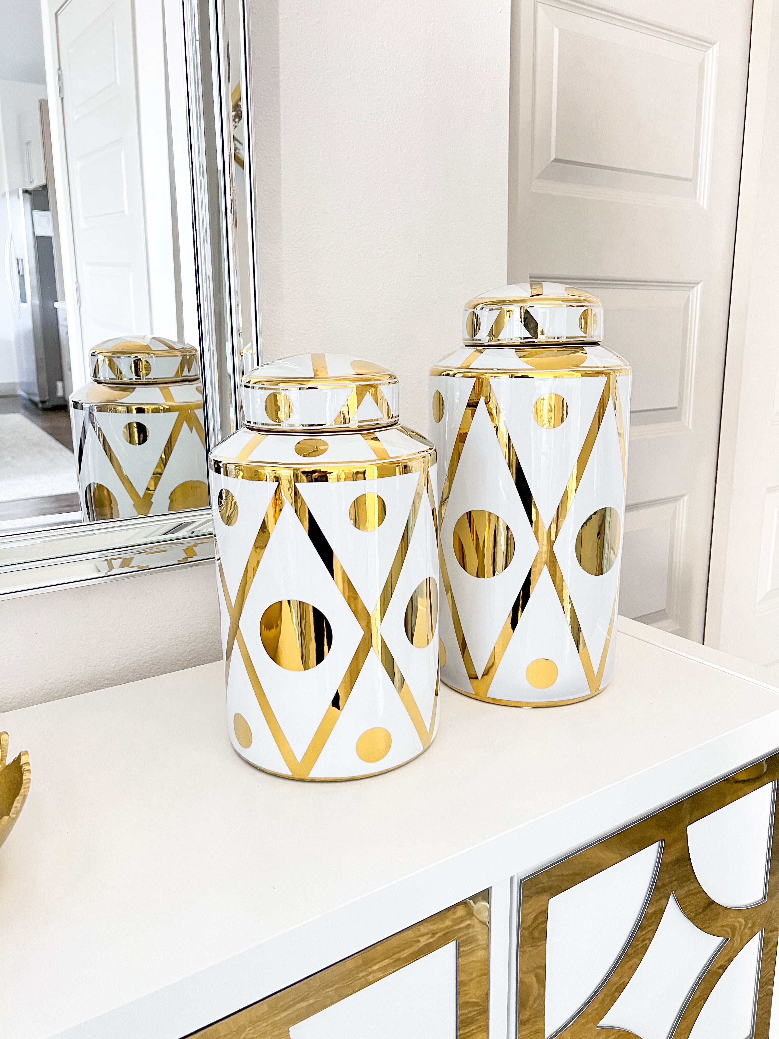 Gold & White Ceramic Jars (Two Sizes) - HTS HOME DECOR
