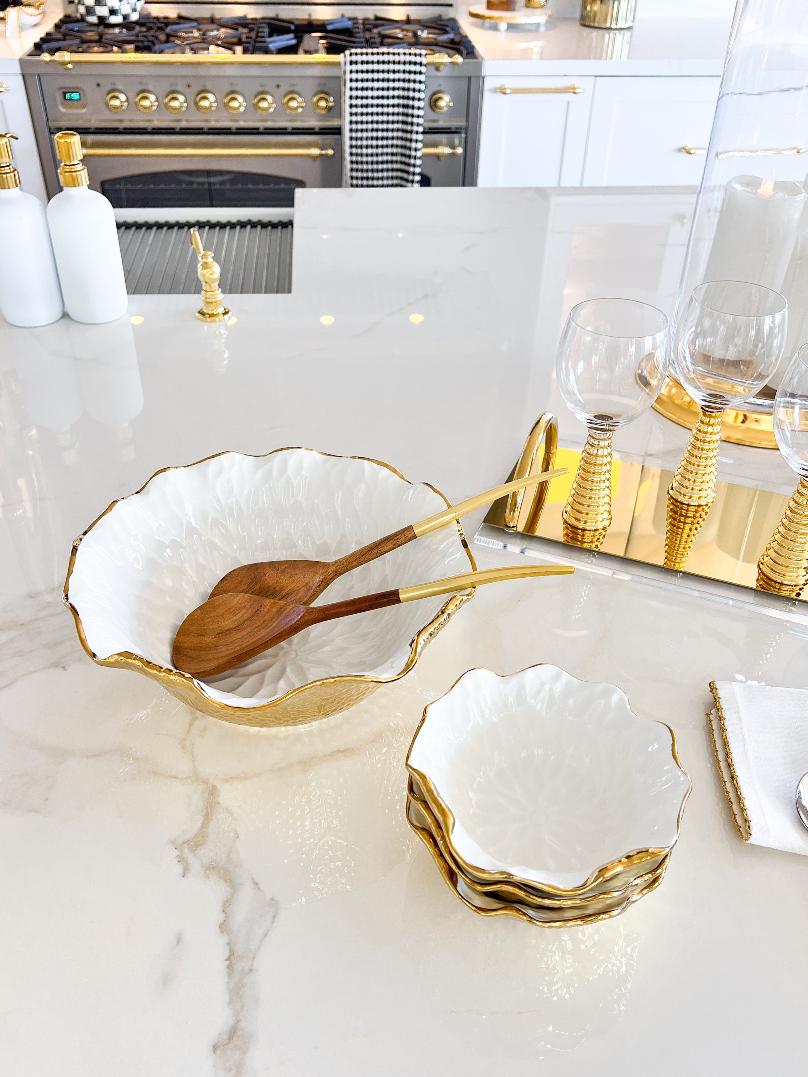 Small Gold And White Scalloped Bowl (Set of 4) - HTS HOME DECOR