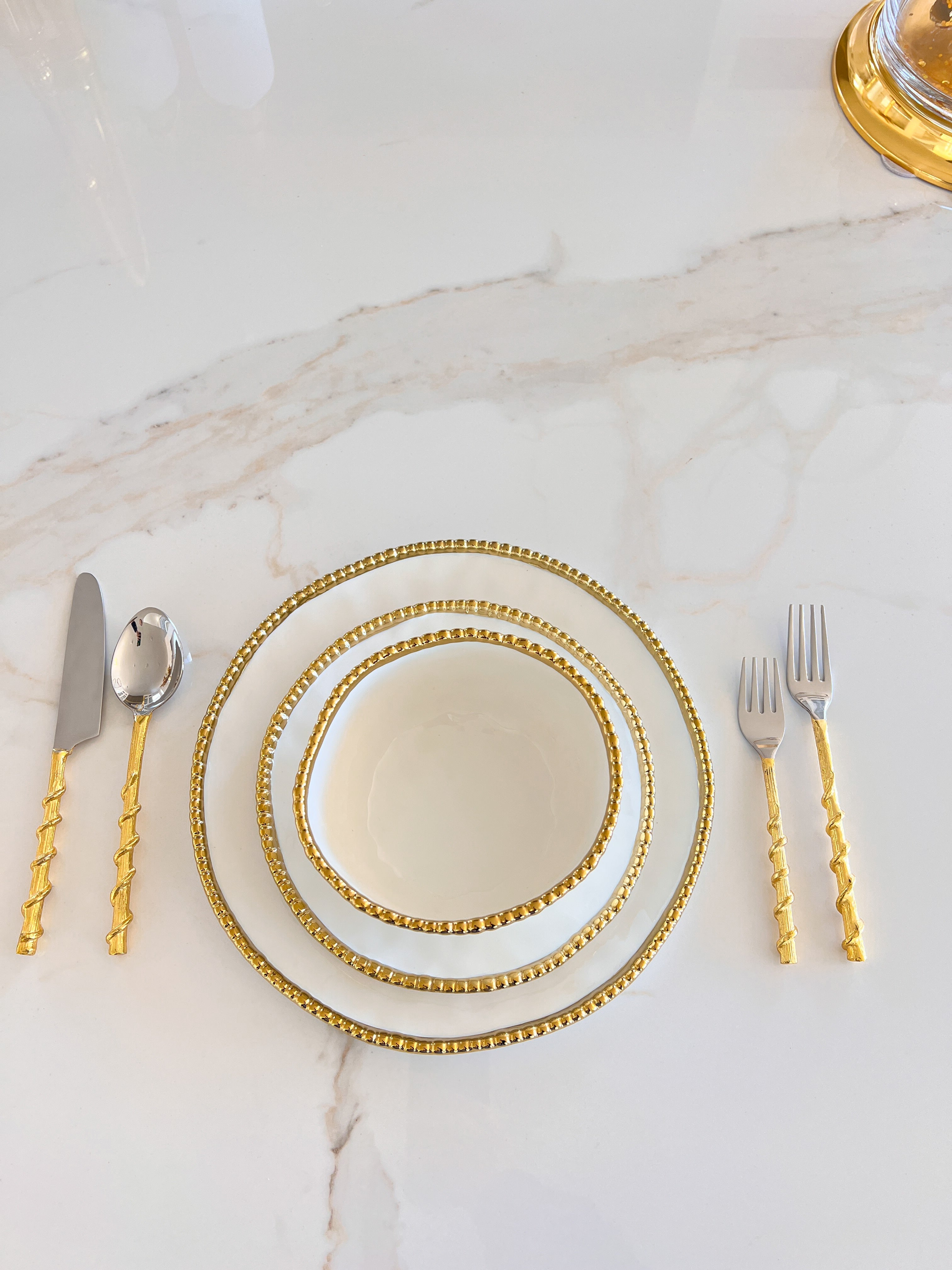 White and Gold Beaded Dinner Plate (Set of 4) - HTS HOME DECOR