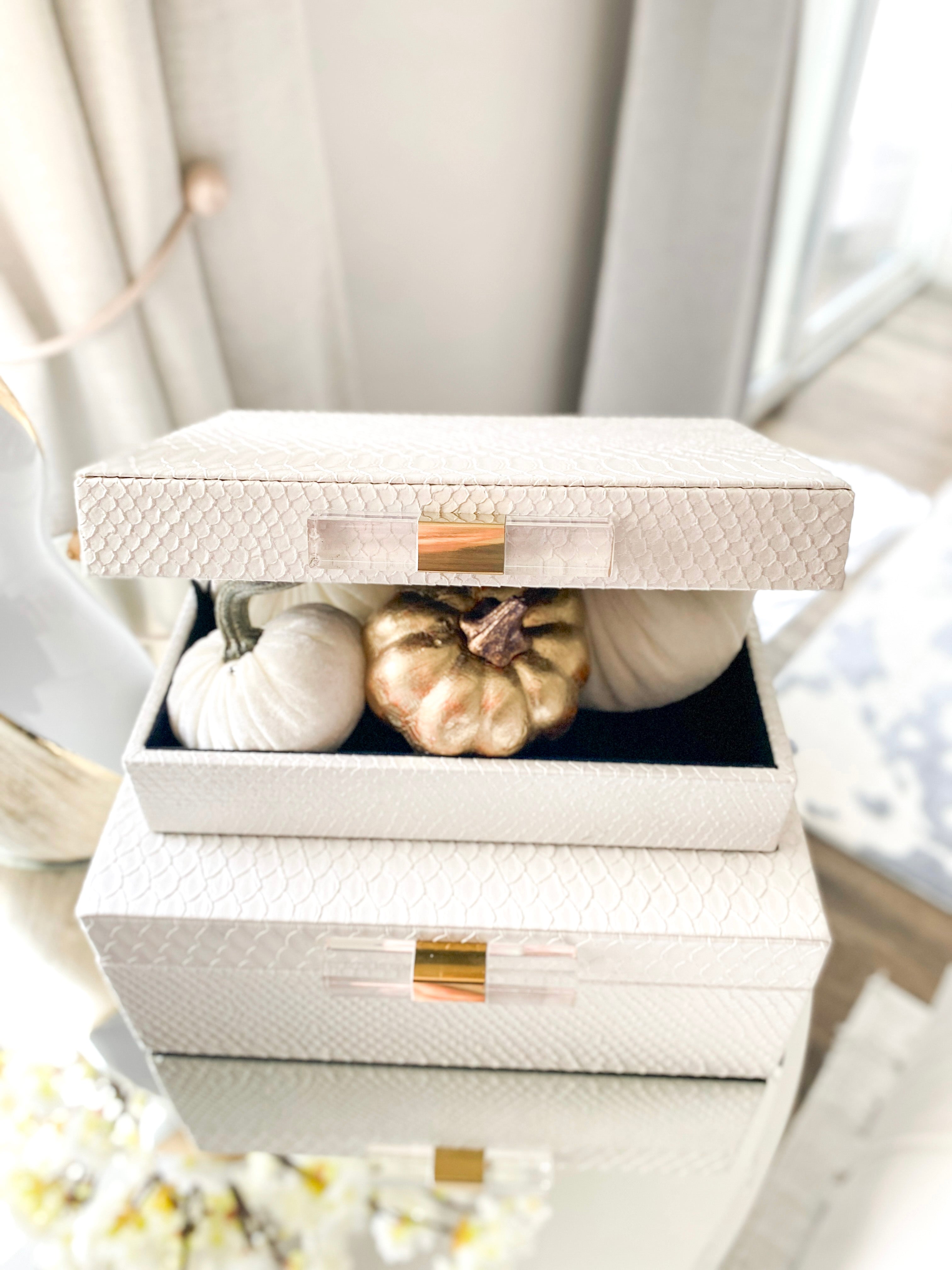 White & gold Leather Boxes Set of 2 - HTS HOME DECOR