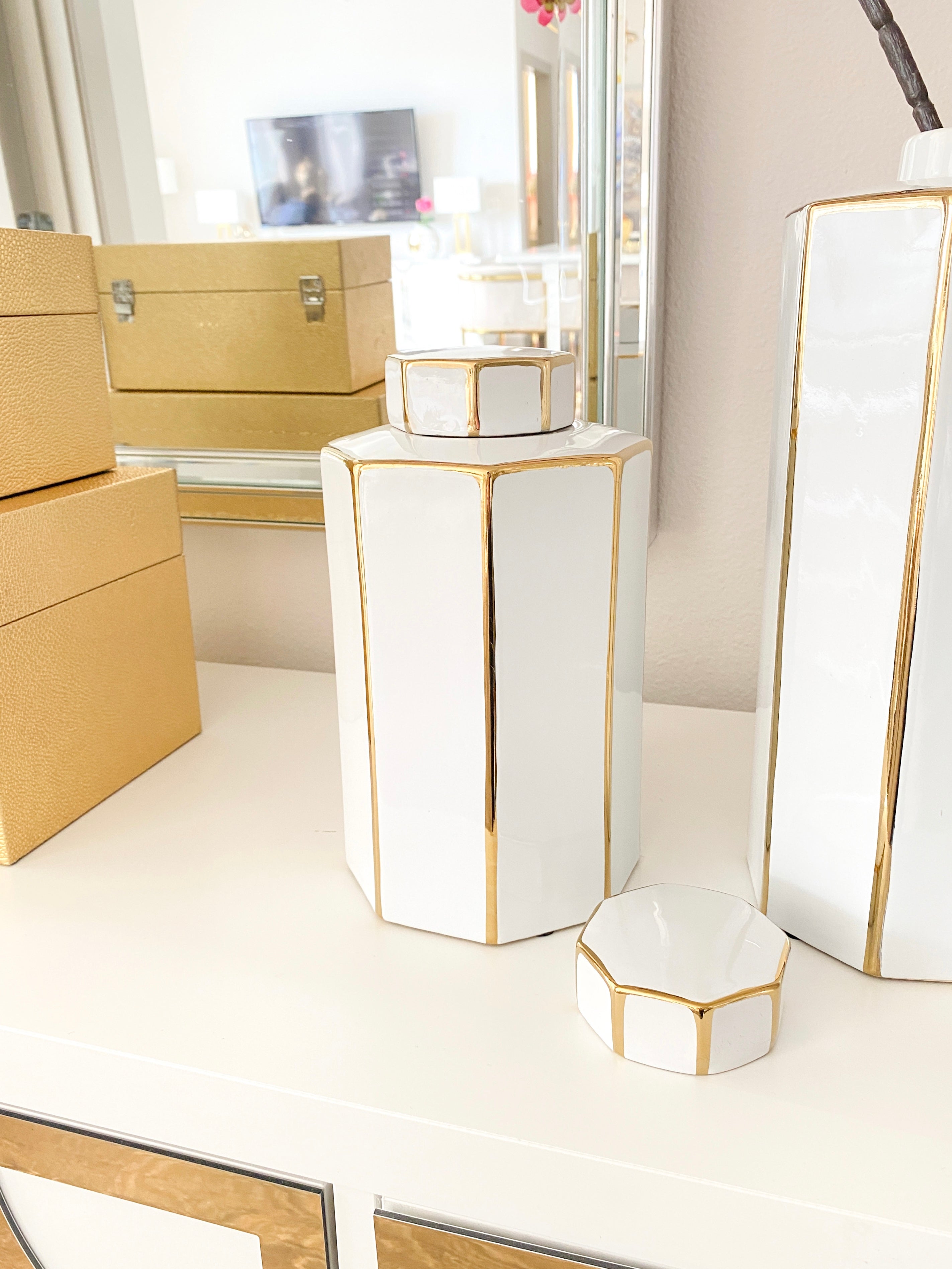 White & Gold Trimmed Jar Vase - HTS HOME DECOR