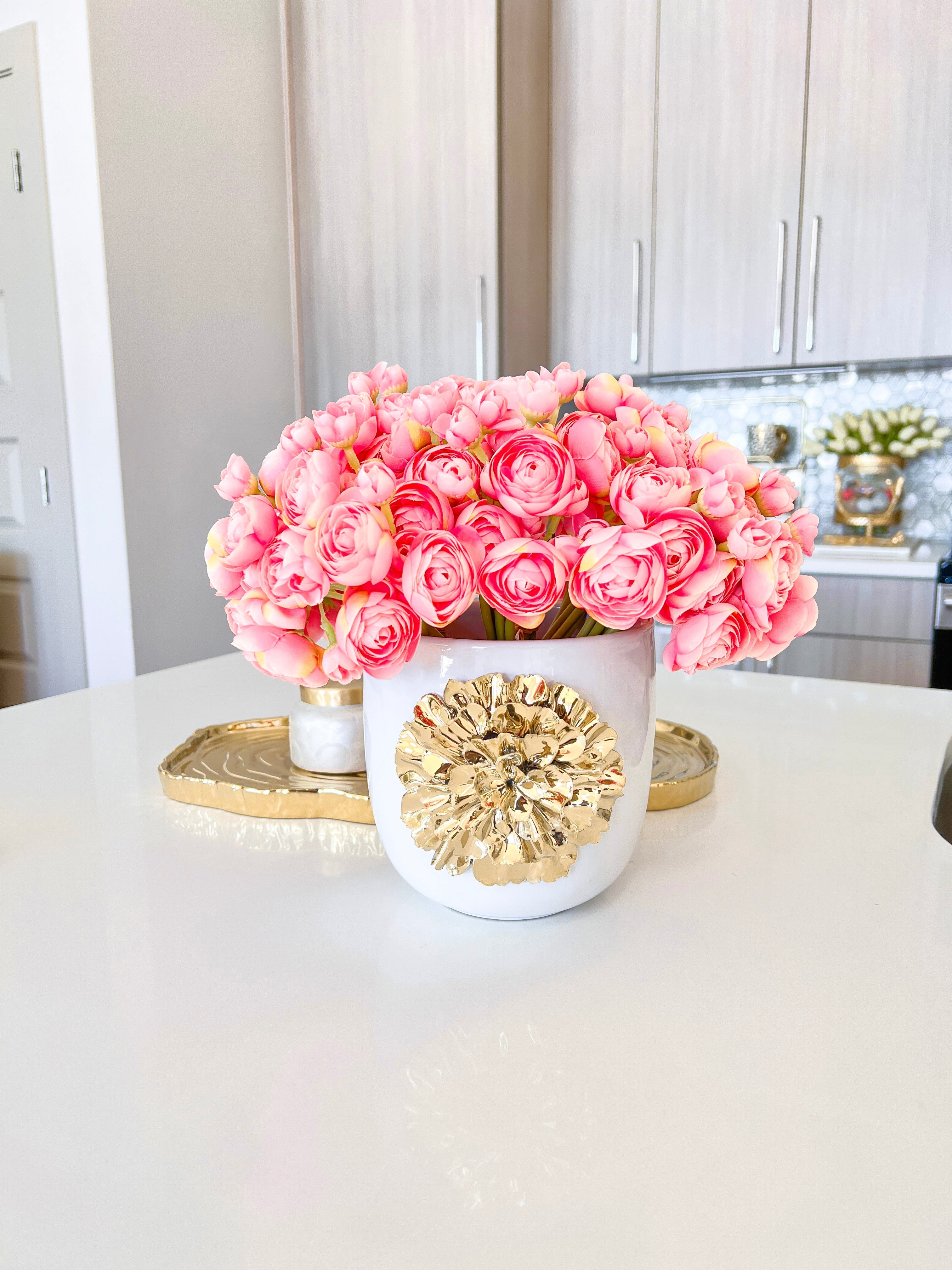 White Vase with Large Flower Head - HTS HOME DECOR